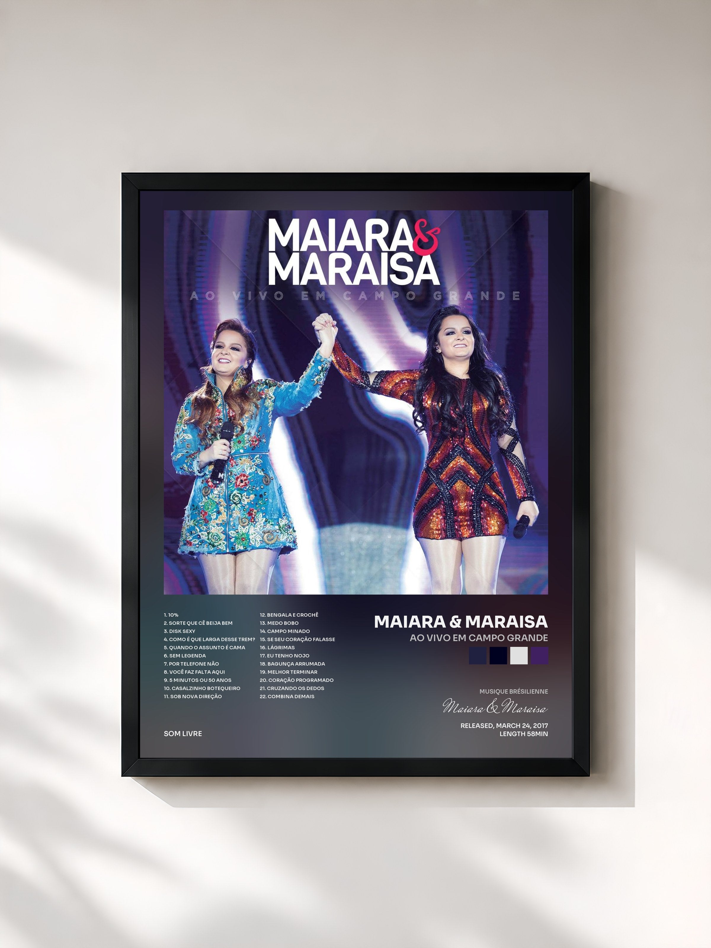 #noir Tableau de l'album Ao Vivo Em Campo Grande de Maiara & Maraisa, cadre noir, imprimé et encadré en France
