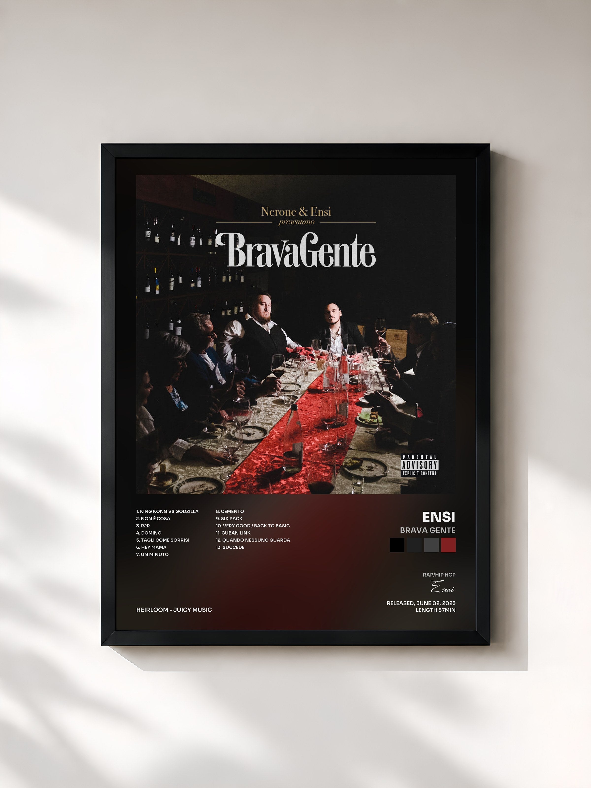 #noir Tableau de l'album BRAVA GENTE de Ensi, cadre noir, imprimé et encadré en France