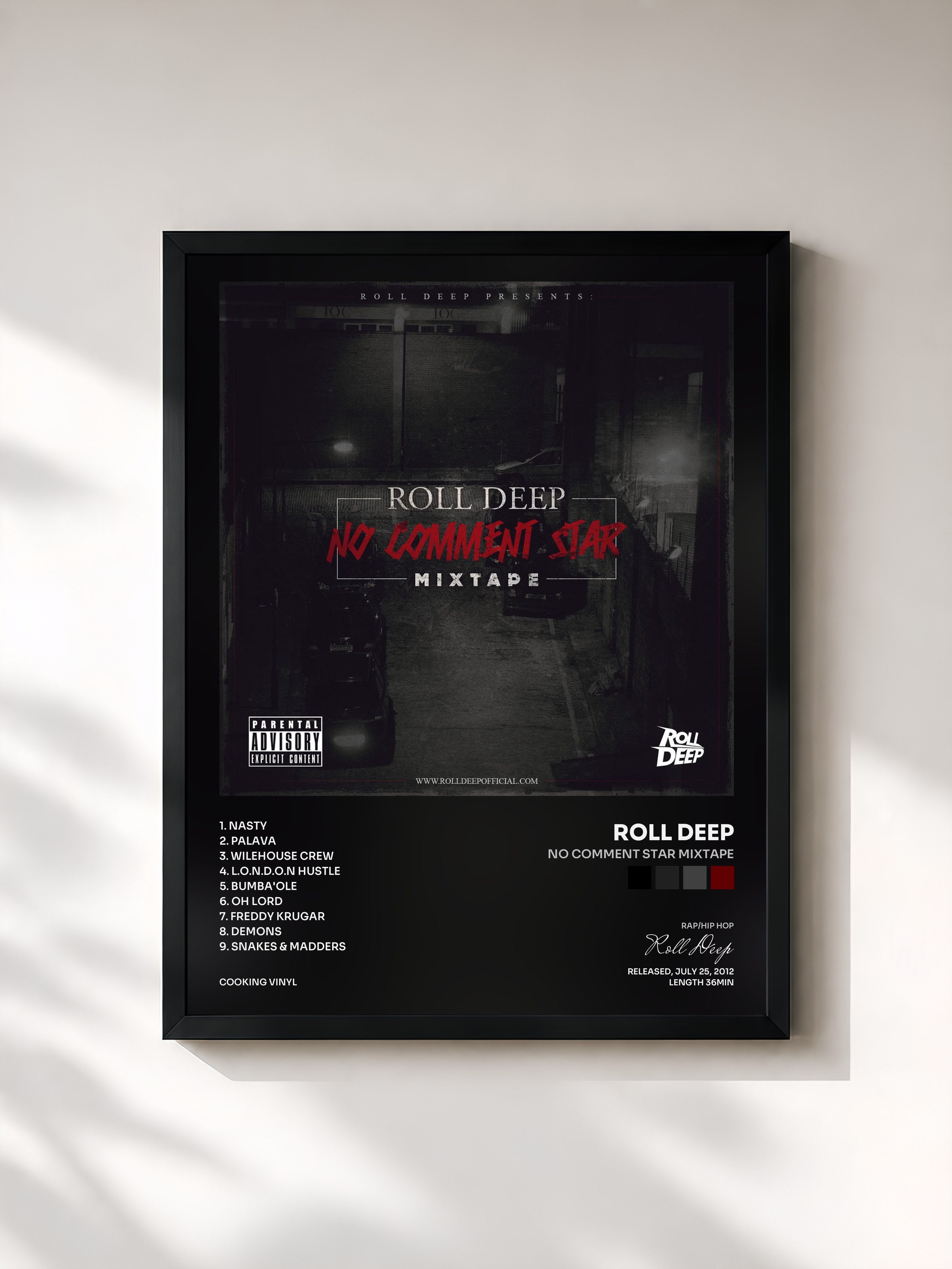 #noir Tableau de l'album No Comment Star Mixtape de Roll Deep, cadre noir, imprimé et encadré en France