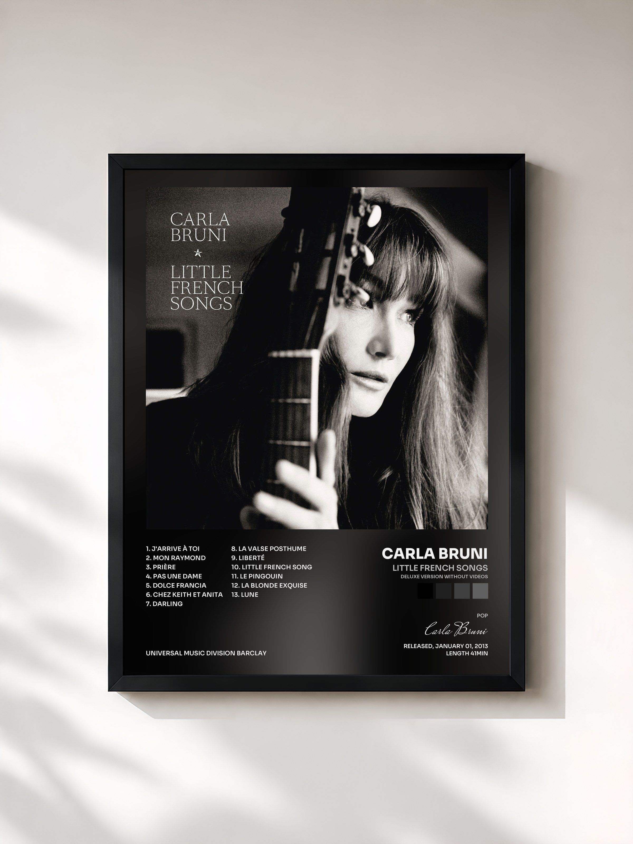 #noir Tableau de l'album Little French Songs (Deluxe Version Without Videos) de Carla Bruni, cadre noir, imprimé et encadré en France