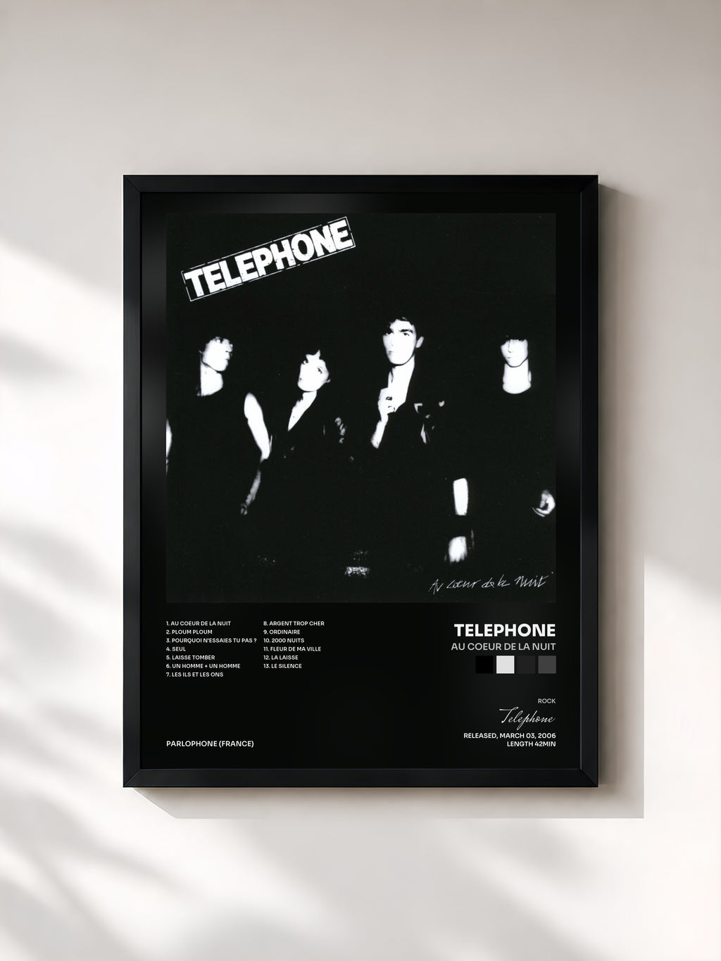 #noir Tableau de l'album Au Coeur de la Nuit de Telephone, cadre noir, imprimé et encadré en France