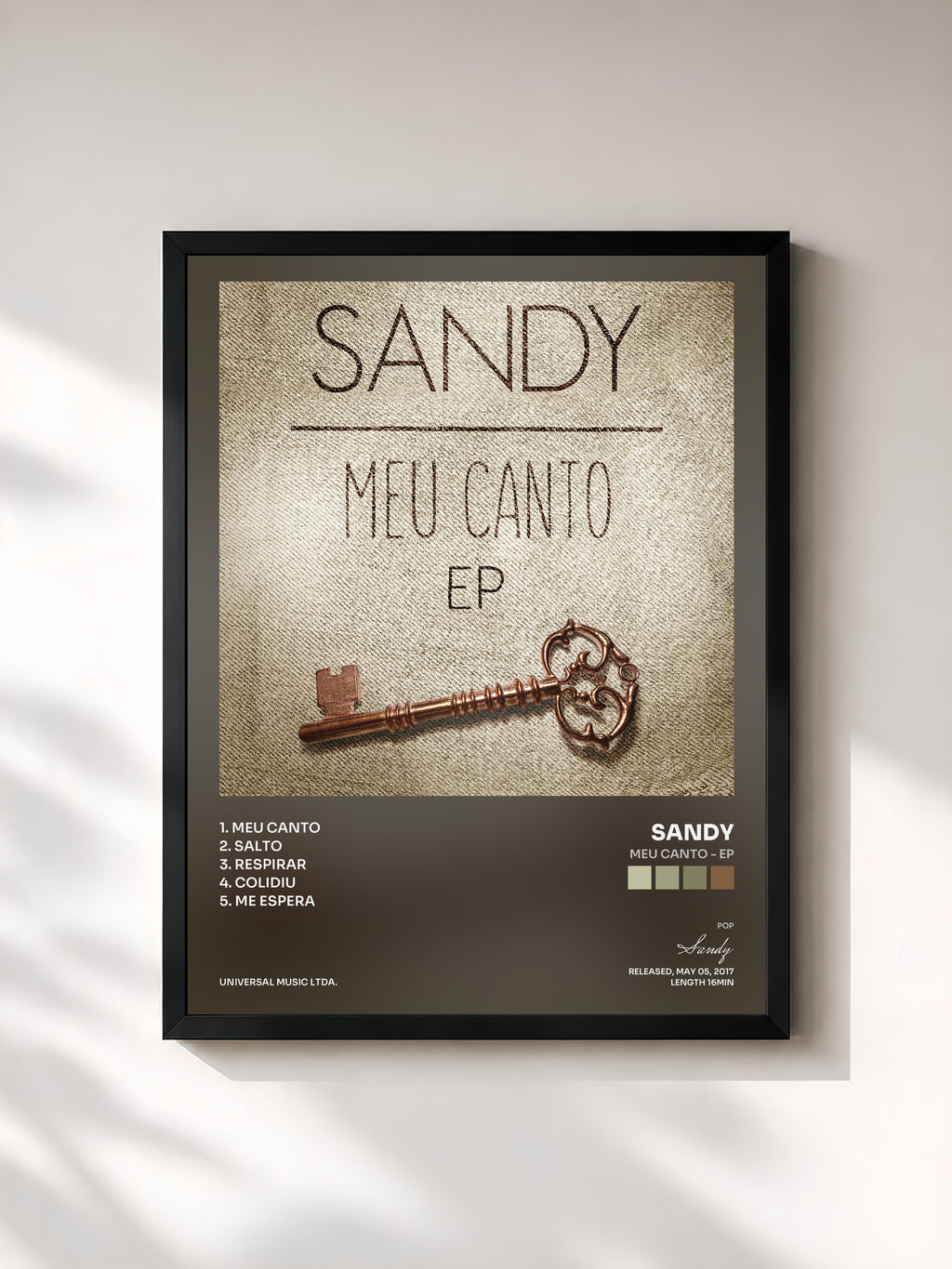 #noir Tableau de l'album Meu Canto - EP de Sandy, cadre noir, imprimé et encadré en France