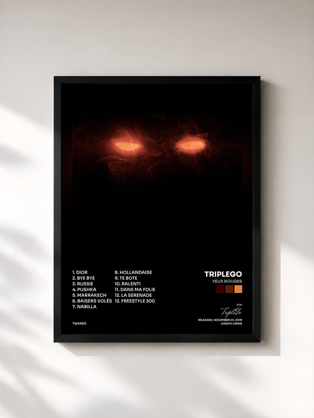 #noir Tableau de l'album Yeux rouges de TripleGo, cadre noir, imprimé et encadré en France