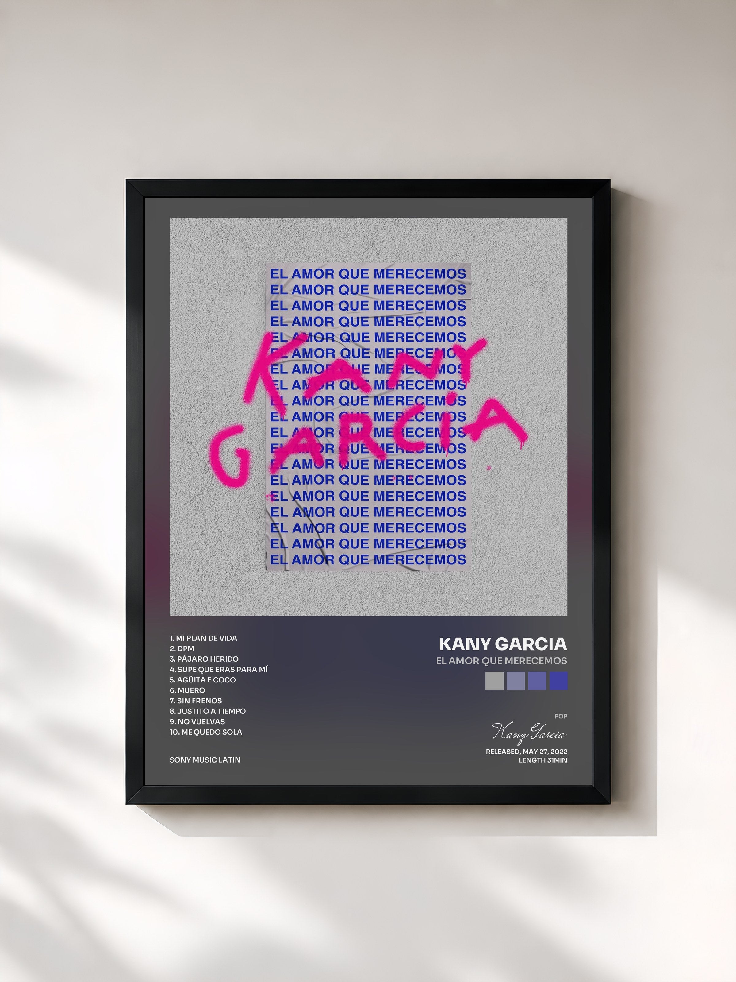 #noir Tableau de l'album El Amor Que Merecemos de Kany Garcia, cadre noir, imprimé et encadré en France