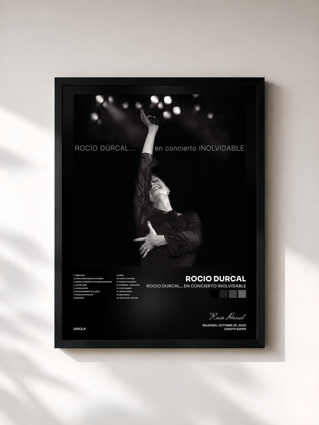 #noir Rocio Durcal... En Concierto Inolvidable di Rocio Durcal in stampa incorniciata, cornice nera, stampata e incorniciata in Francia