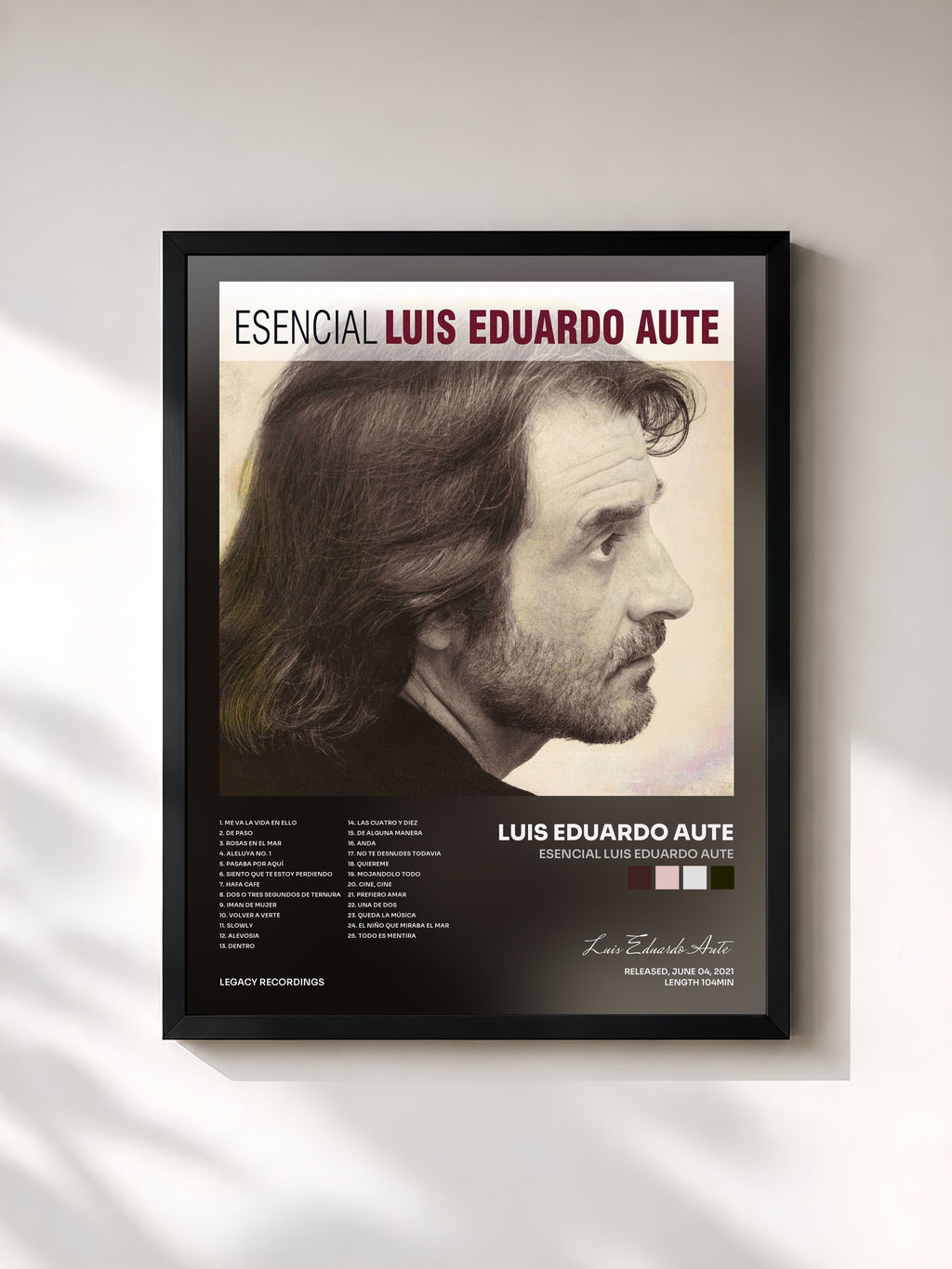 #noir Tableau de l'album Esencial Luis Eduardo Aute de Luis Eduardo Aute, cadre noir, imprimé et encadré en France
