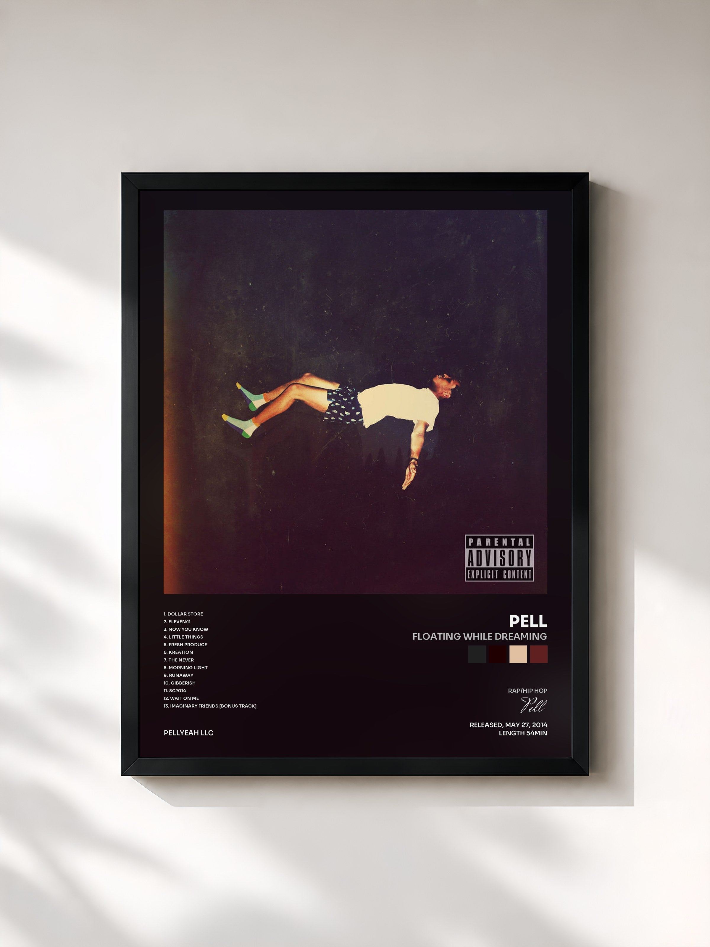 #noir Tableau de l'album Floating While Dreaming de Pell, cadre noir, imprimé et encadré en France
