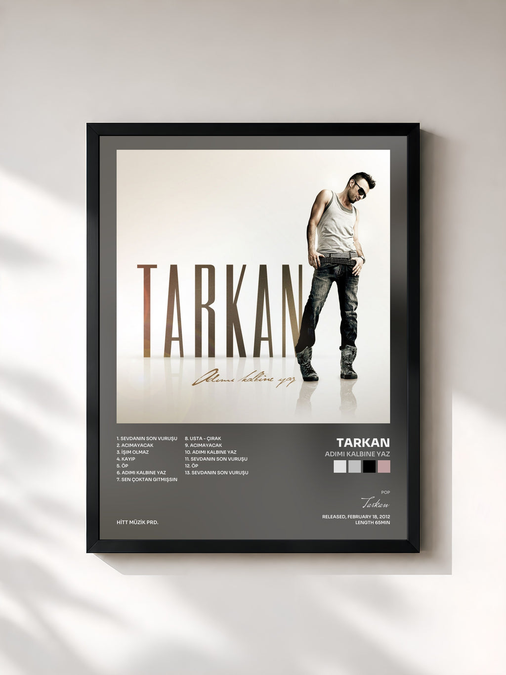 #noir Tableau de l'album Adımı Kalbine Yaz de Tarkan, cadre noir, imprimé et encadré en France