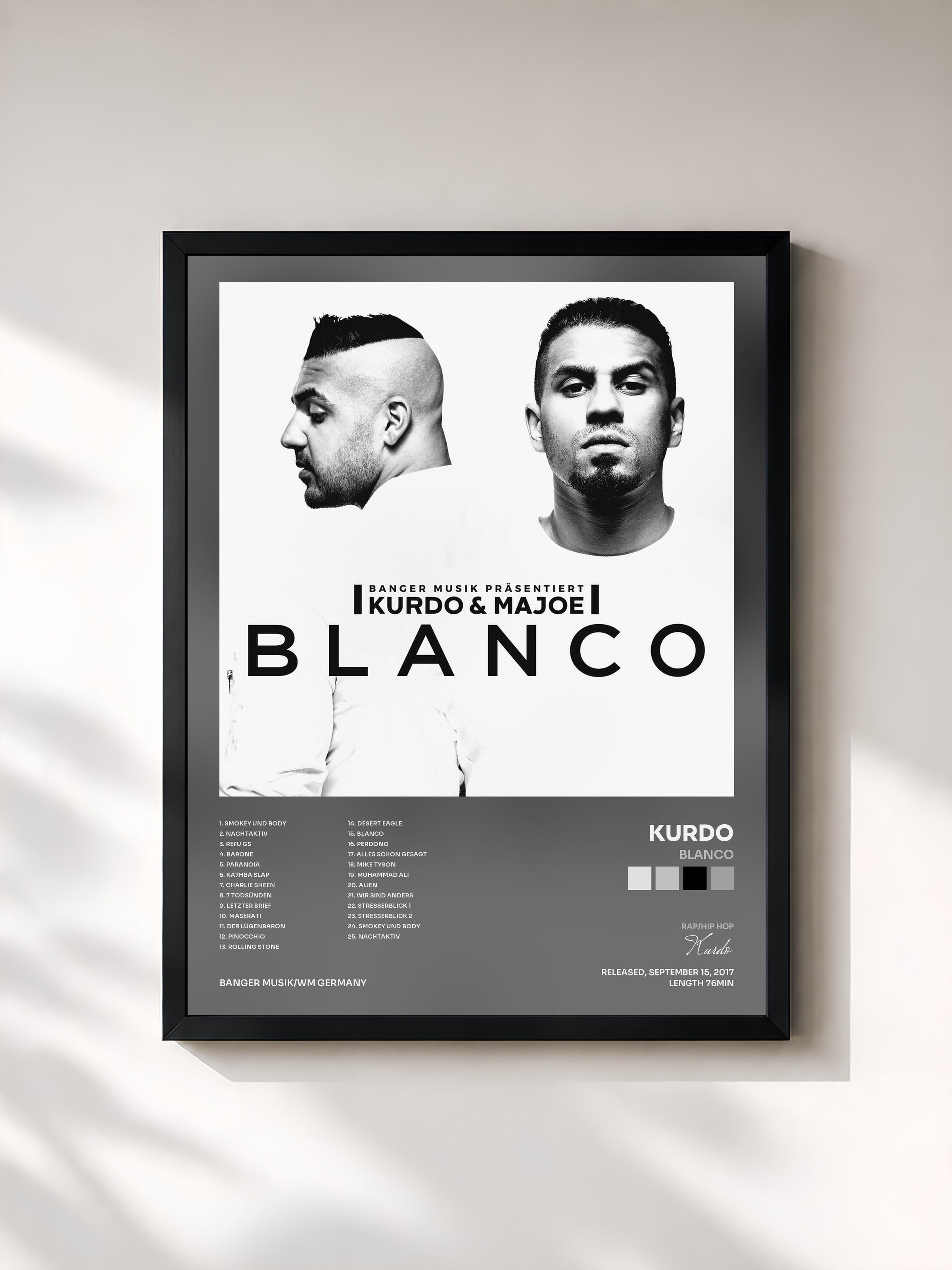 #noir Tableau de l'album Blanco de Kurdo, cadre noir, imprimé et encadré en France