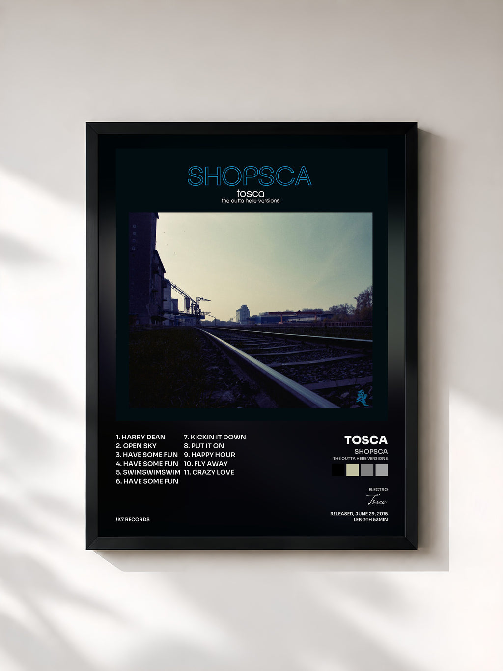 #noir Tableau de l'album Shopsca (The Outta Here Versions) de Tosca, cadre noir, imprimé et encadré en France