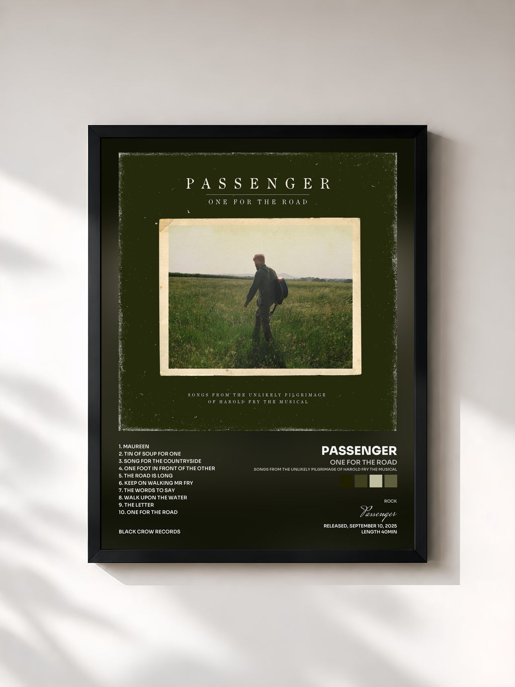 #noir One for the Road (Songs from the Unlikely Pilgrimage of Harold Fry the Musical) von Passenger als gerahmter Kunstdruck, schwarzer Rahmen, gedruckt und gerahmt in Frankreich