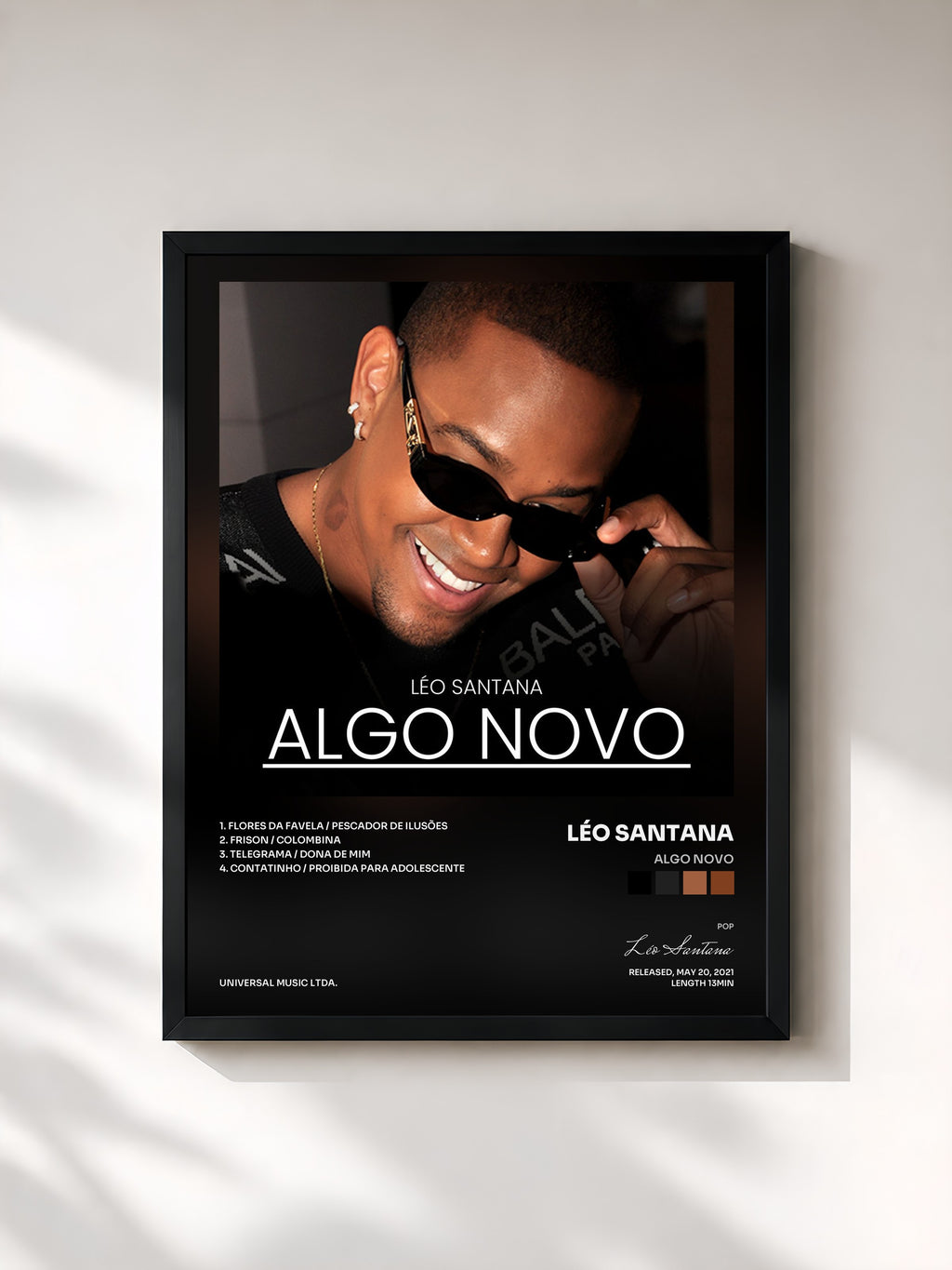 #noir Tableau de l'album Algo Novo de Léo Santana, cadre noir, imprimé et encadré en France