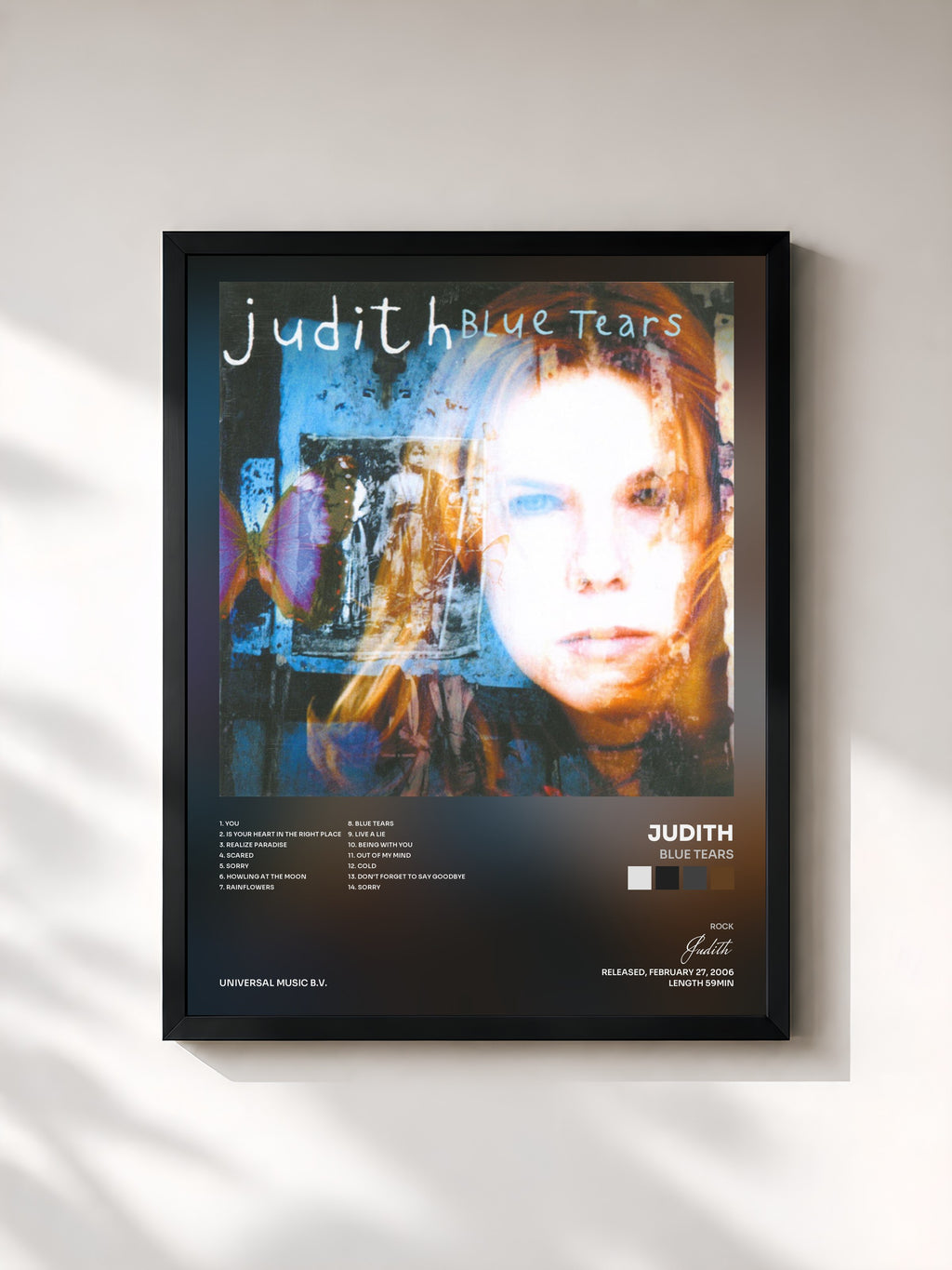 #noir Tableau de l'album Blue Tears de Judith, cadre noir, imprimé et encadré en France