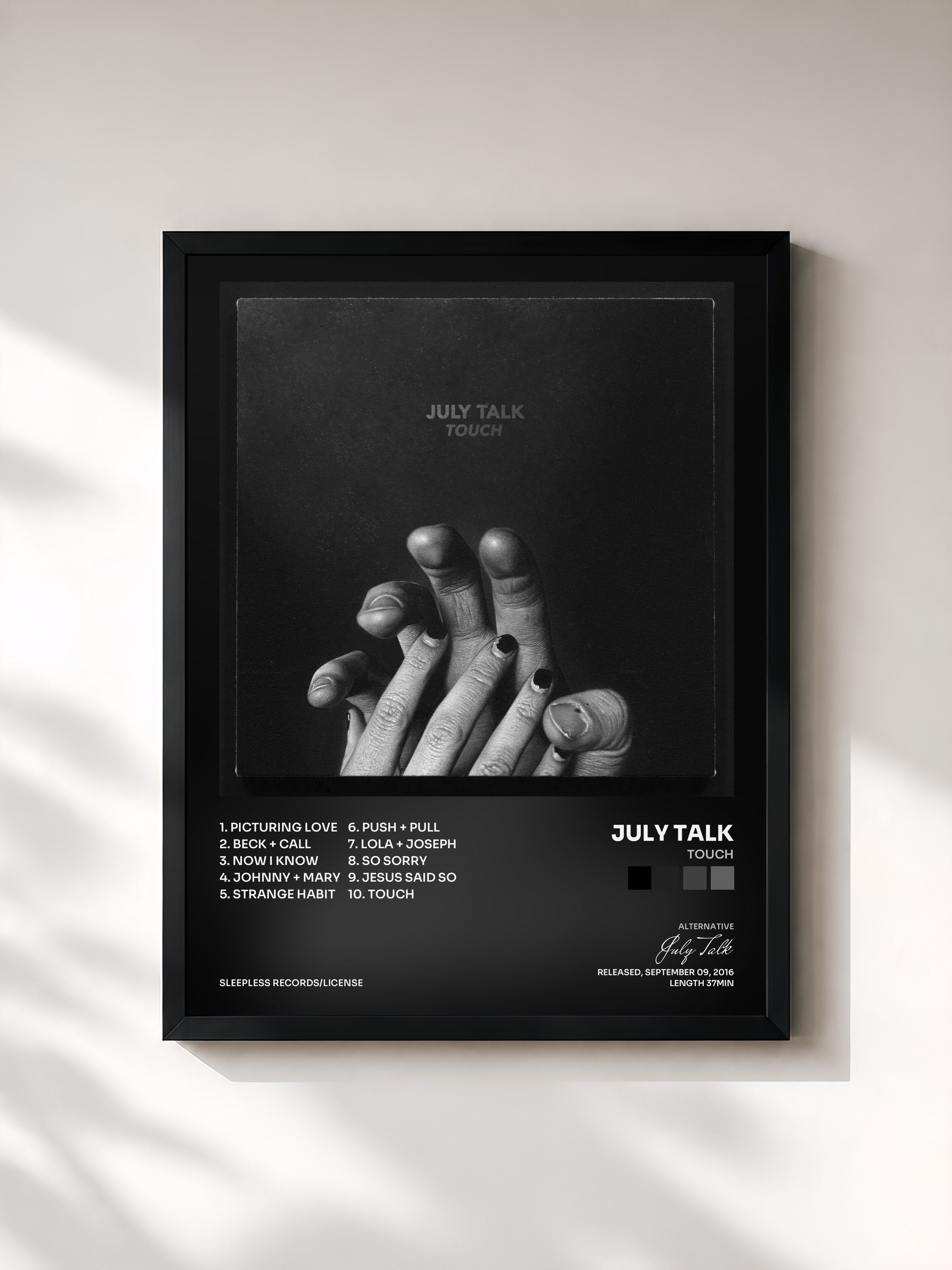 #noir Tableau de l'album Touch de July Talk, cadre noir, imprimé et encadré en France