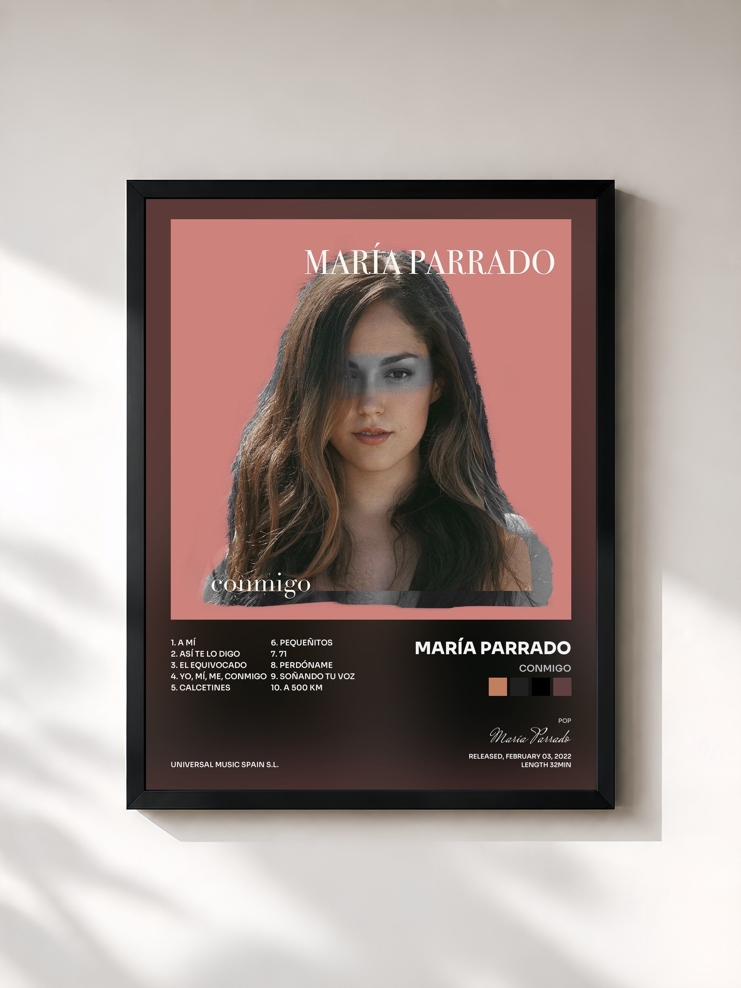 #noir Tableau de l'album Conmigo de María Parrado, cadre noir, imprimé et encadré en France