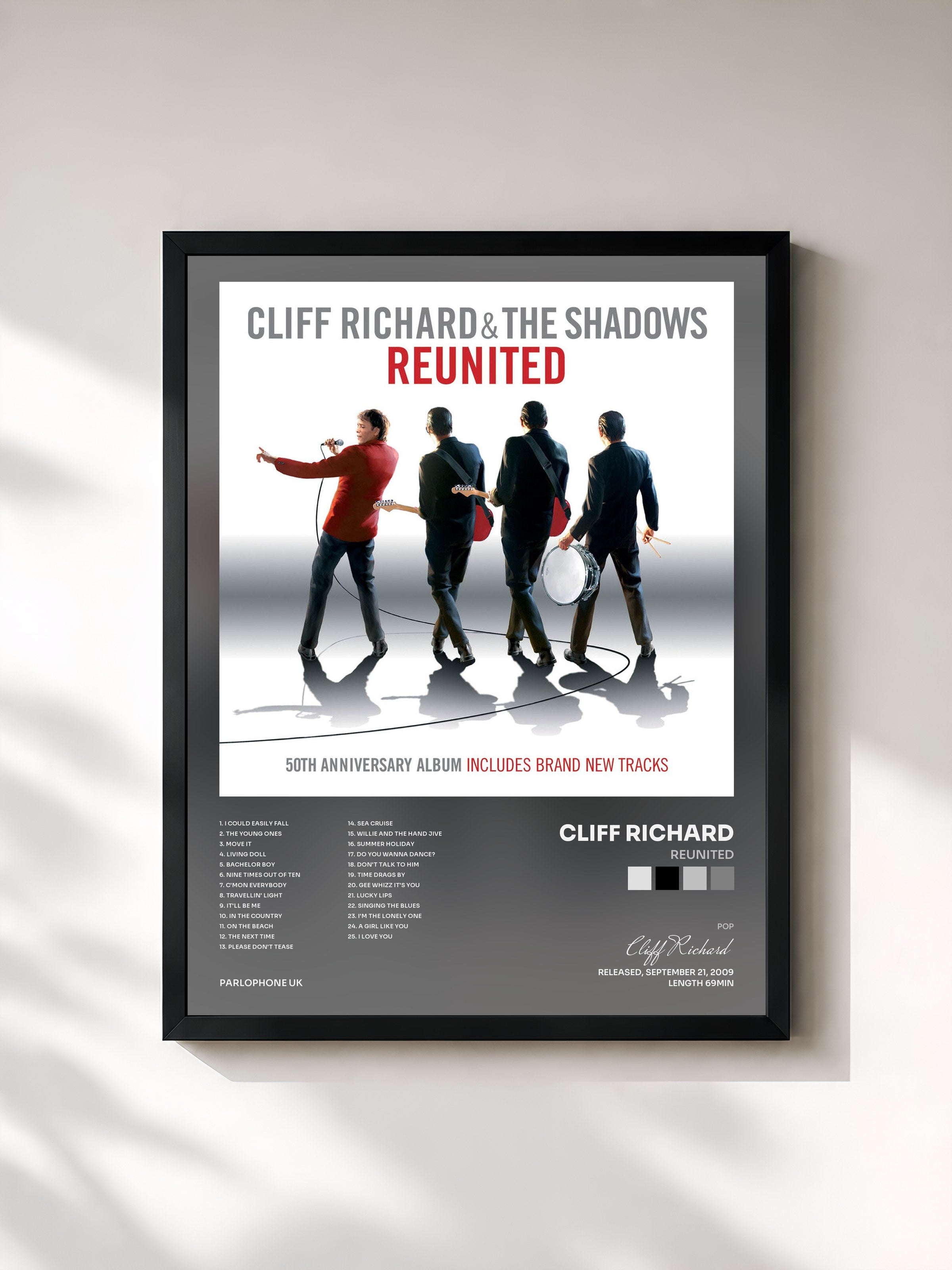 #noir Tableau de l'album Reunited de Cliff Richard, cadre noir, imprimé et encadré en France