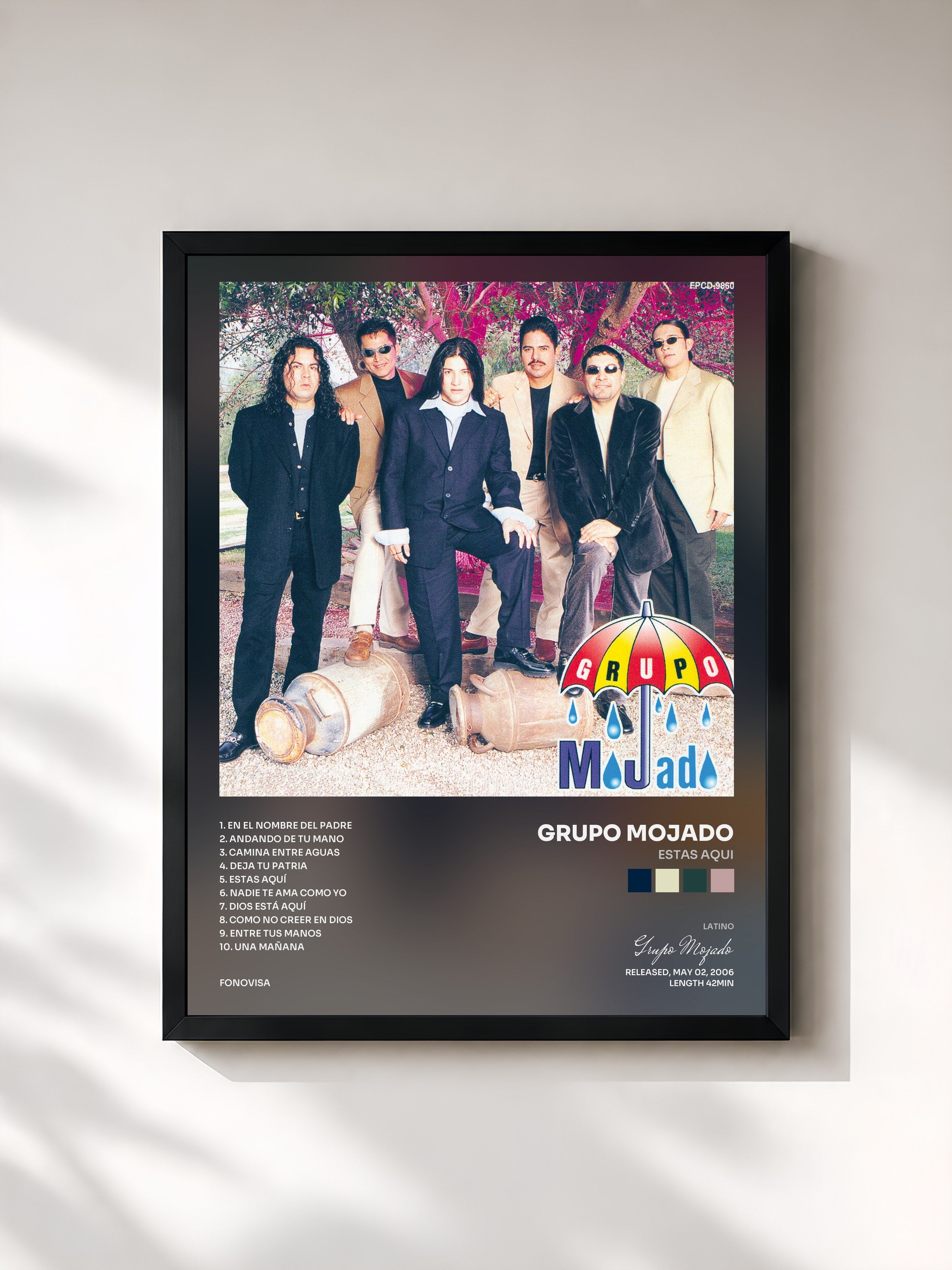 #noir Tableau de l'album Estas Aqui de Grupo Mojado, cadre noir, imprimé et encadré en France