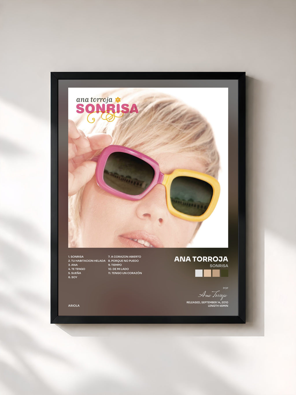 #noir Tableau de l'album Sonrisa de Ana Torroja, cadre noir, imprimé et encadré en France