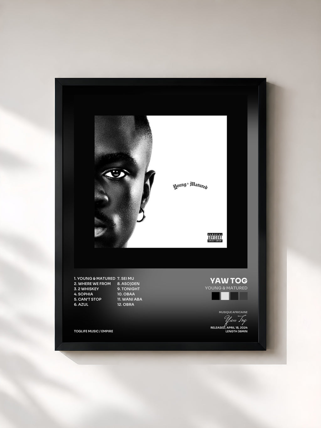 #noir Tableau de l'album Young & Matured de Yaw Tog, cadre noir, imprimé et encadré en France