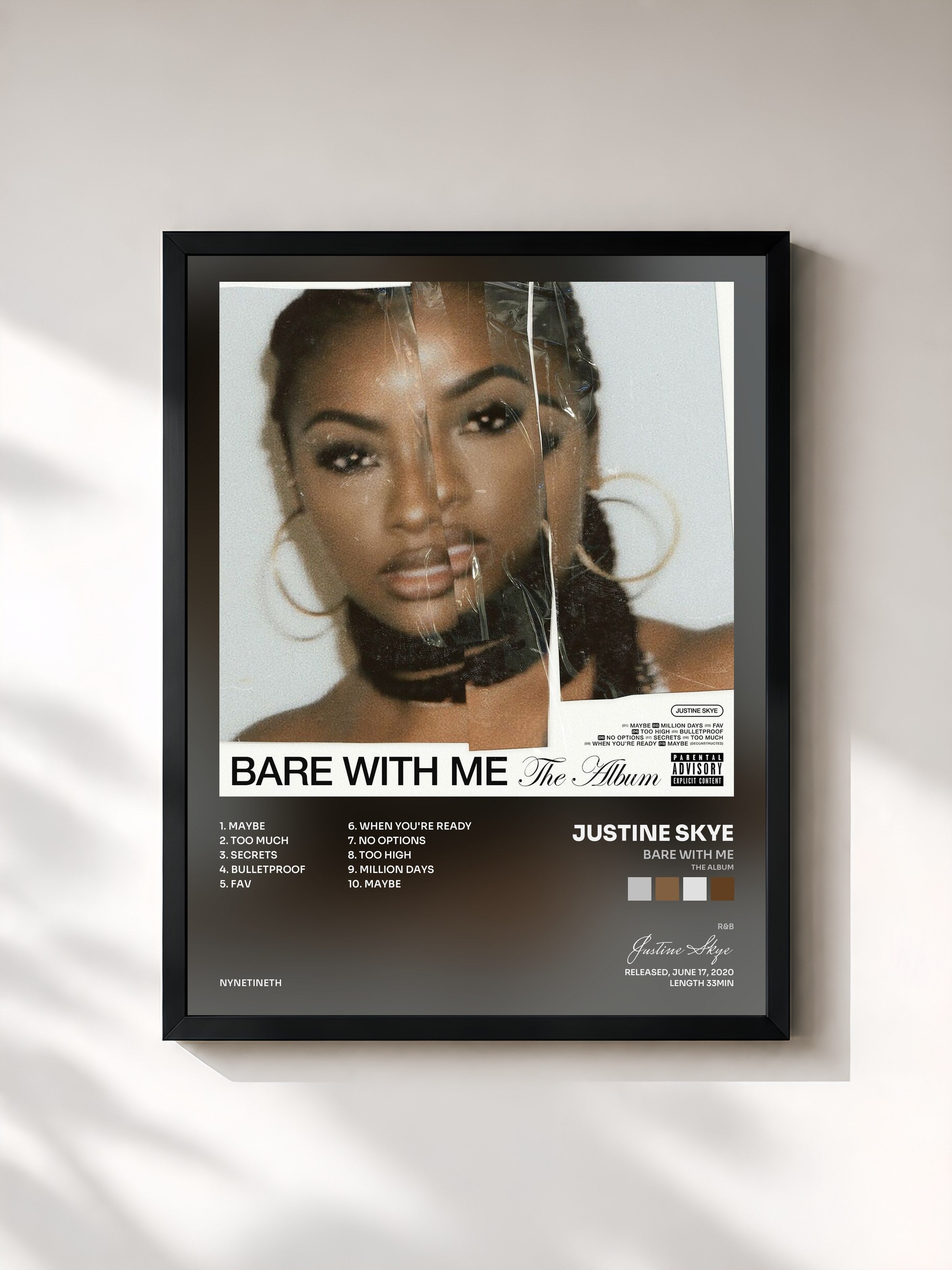 #noir Tableau de l'album BARE WITH ME (The Album) de Justine Skye, cadre noir, imprimé et encadré en France