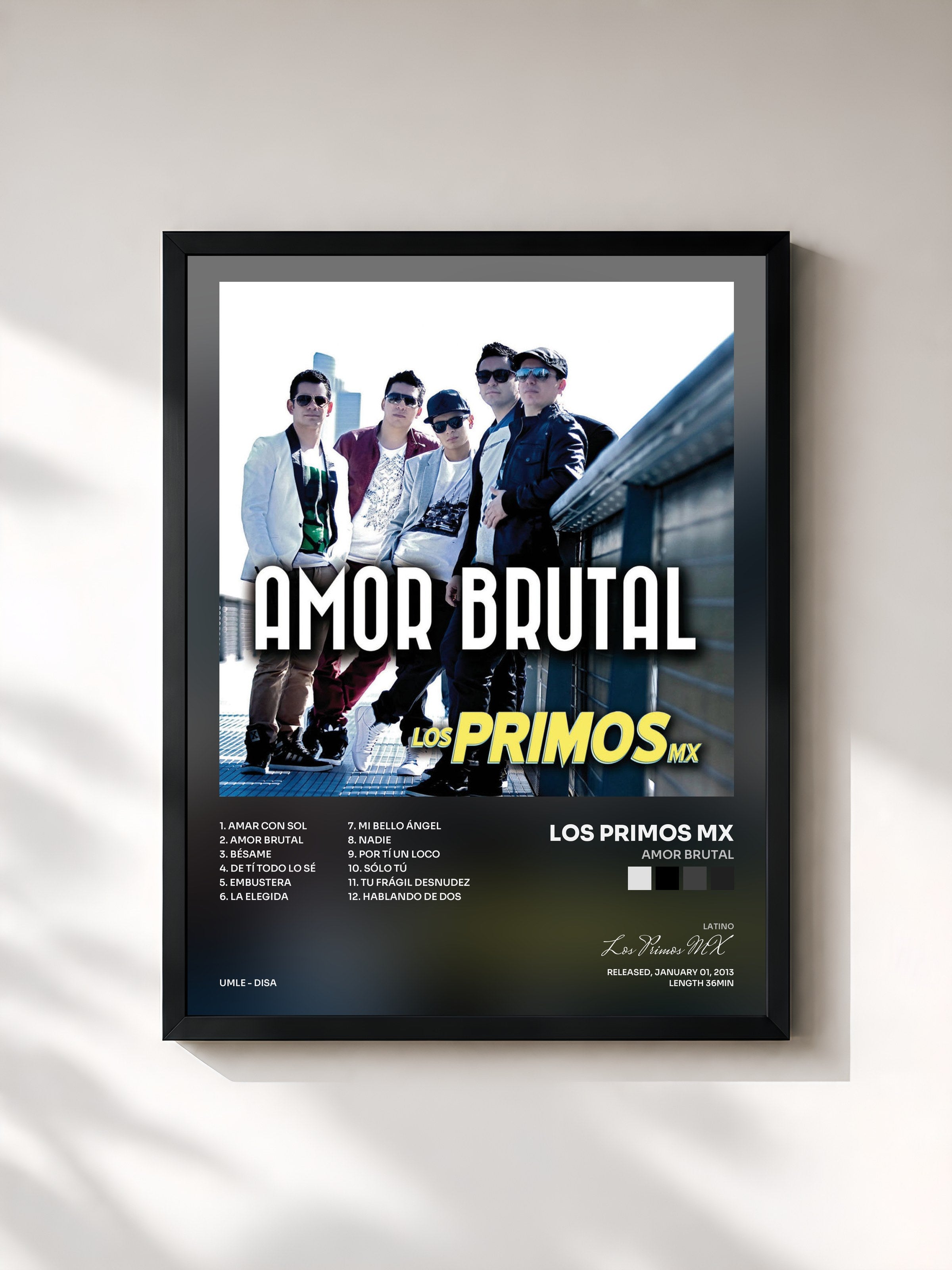 #noir Tableau de l'album Amor Brutal de Los Primos MX, cadre noir, imprimé et encadré en France