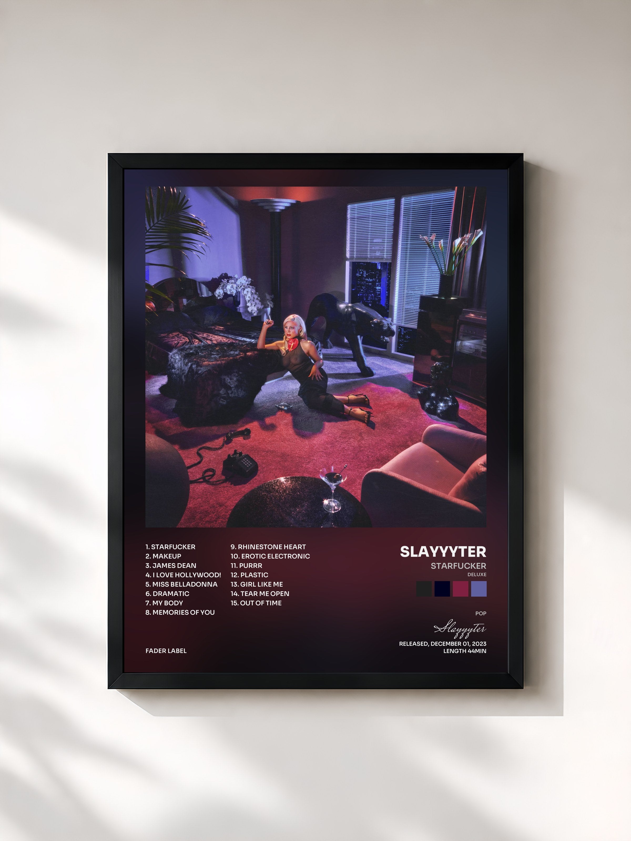 #noir Tableau de l'album STARFUCKER (Deluxe) de Slayyyter, cadre noir, imprimé et encadré en France