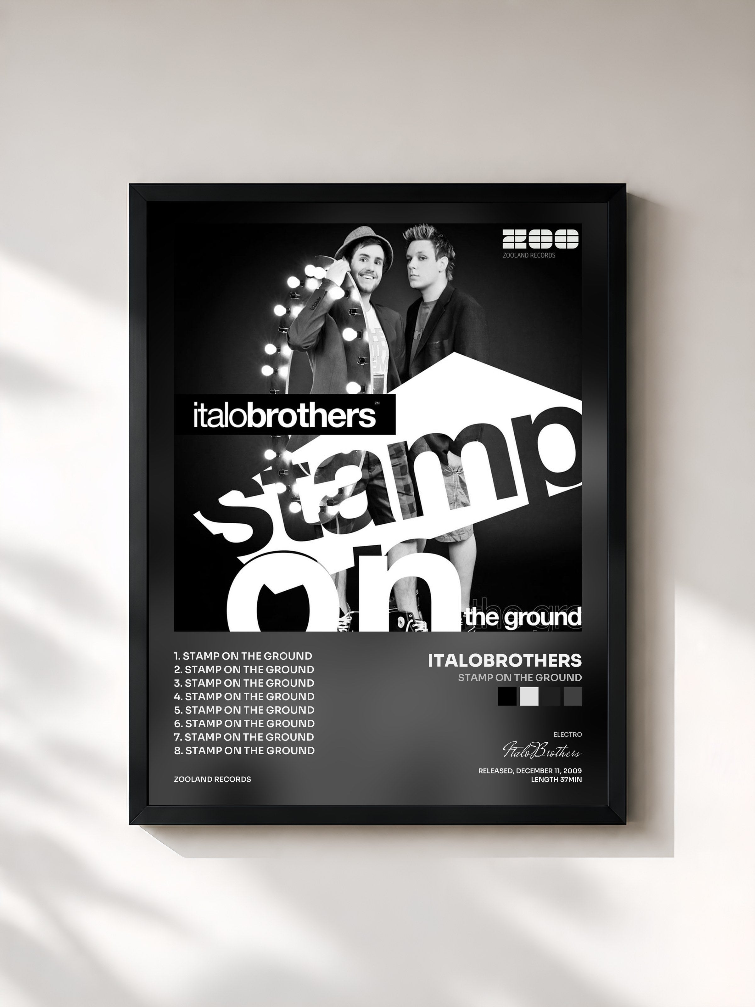#noir Tableau de l'album Stamp On The Ground de ItaloBrothers, cadre noir, imprimé et encadré en France