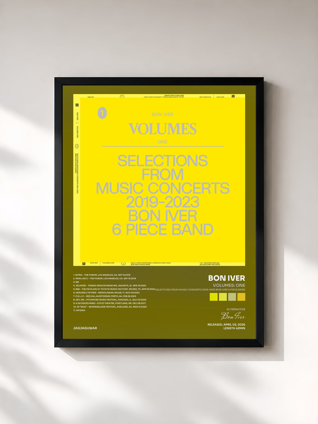 #noir VOLUMES: ONE (SELECTIONS FROM MUSIC CONCERTS 2019-2023 BON IVER 6 PIECE BAND) di Bon Iver in stampa incorniciata, cornice nera, stampata e incorniciata in Francia