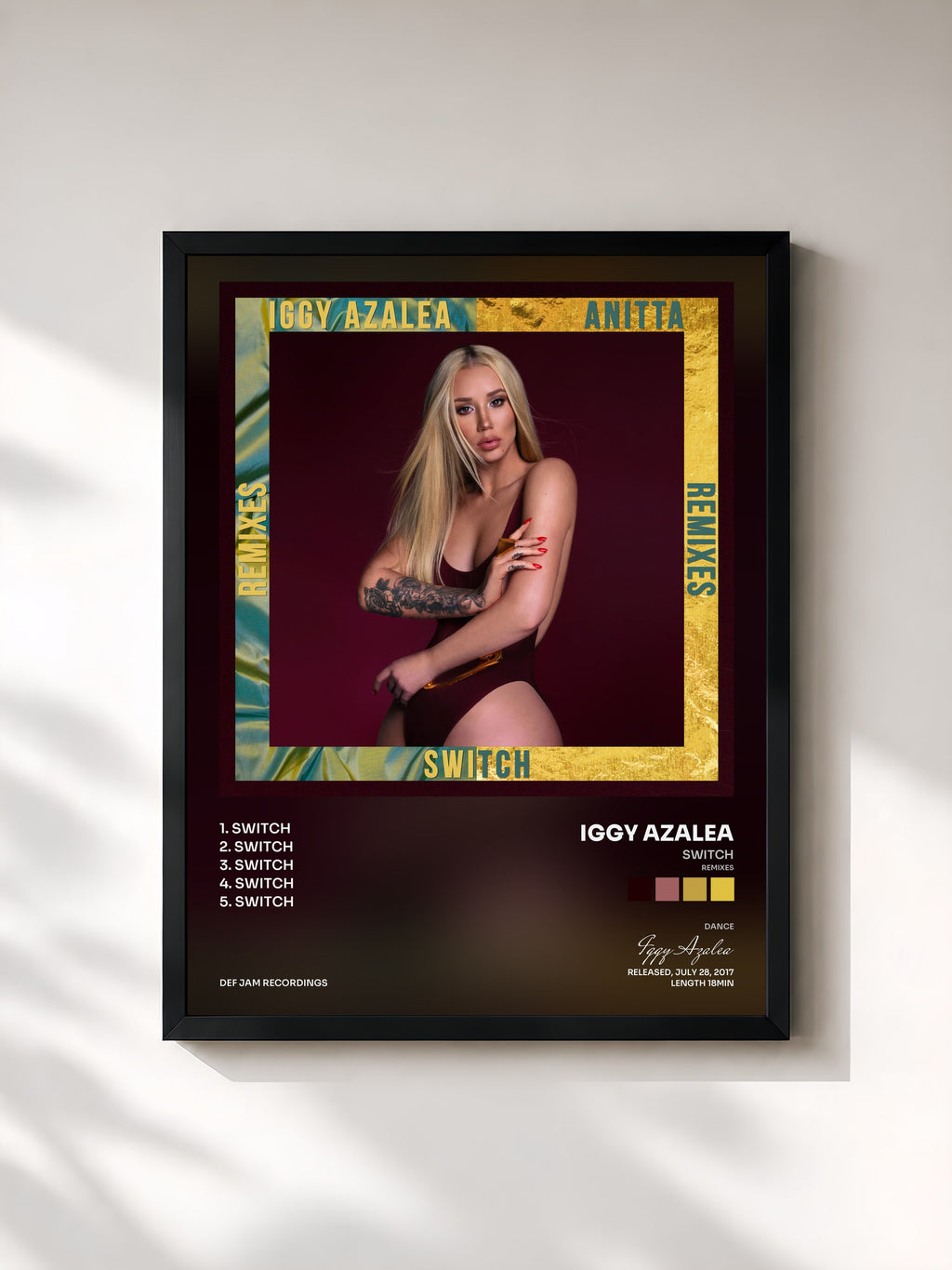 #noir Tableau de l'album Switch (Remixes) de Iggy Azalea, cadre noir, imprimé et encadré en France