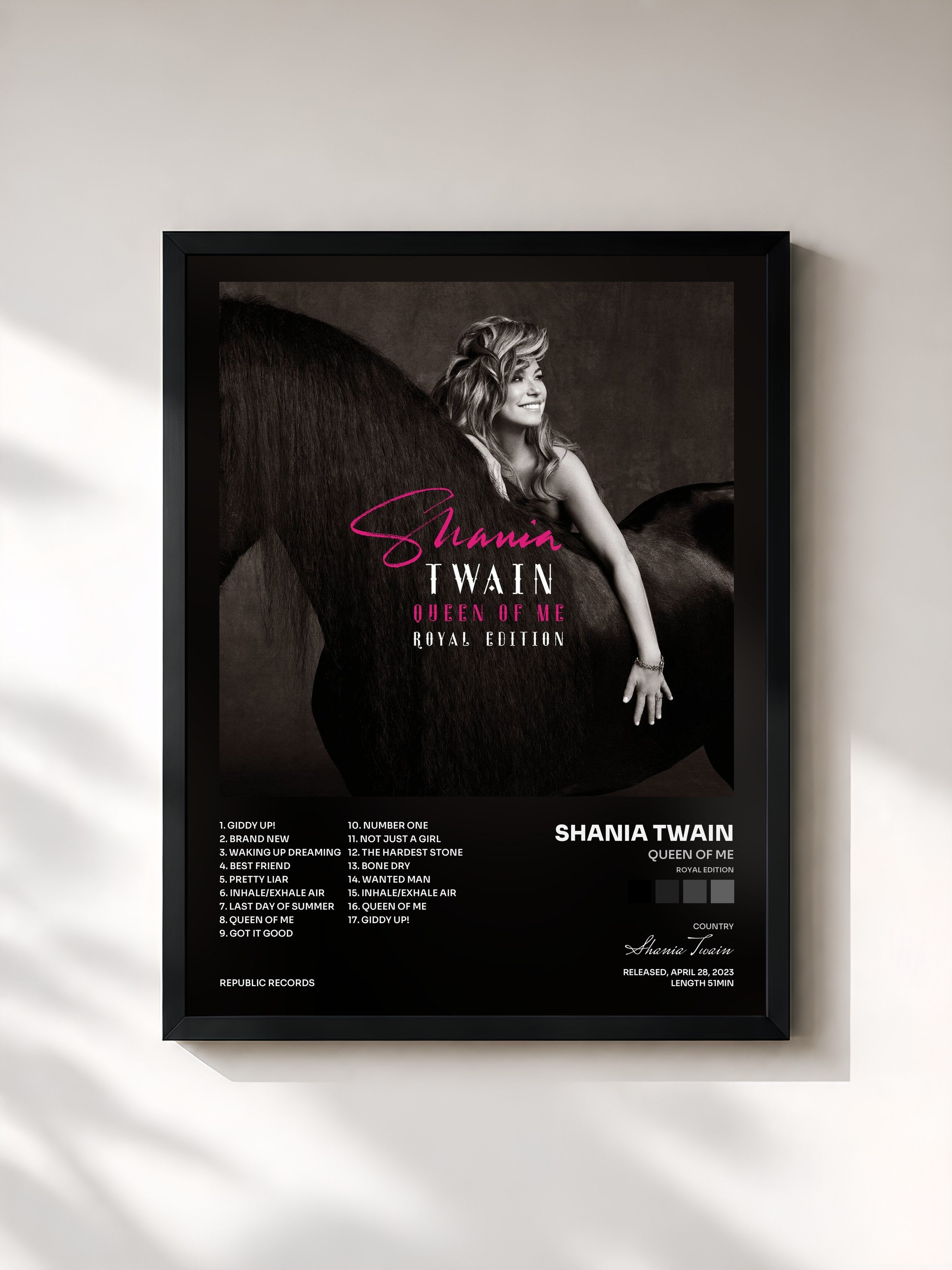 #noir Tableau de l'album Queen Of Me (Royal Edition) de Shania Twain, cadre noir, imprimé et encadré en France
