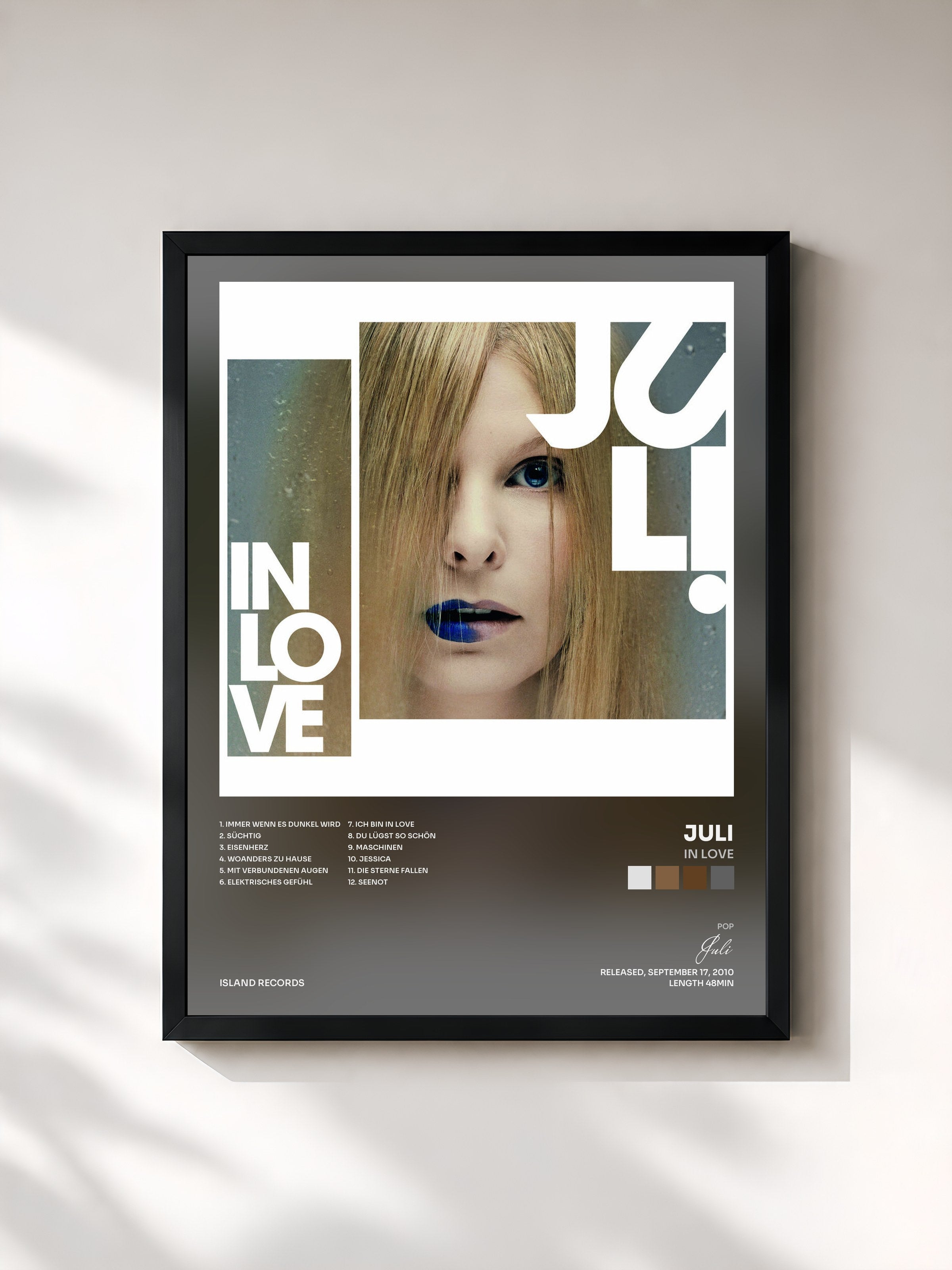 #noir Tableau de l'album In Love de Juli, cadre noir, imprimé et encadré en France