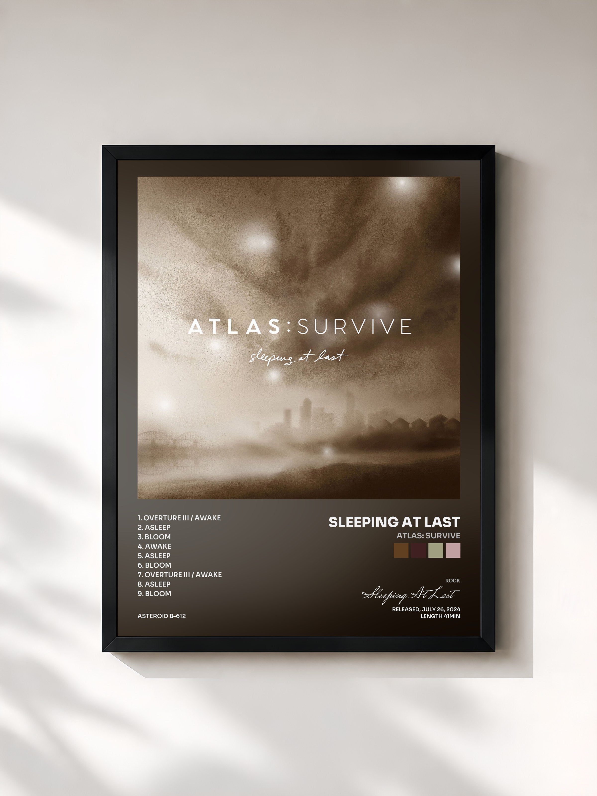 #noir Tableau de l'album Atlas: Survive de Sleeping At Last, cadre noir, imprimé et encadré en France