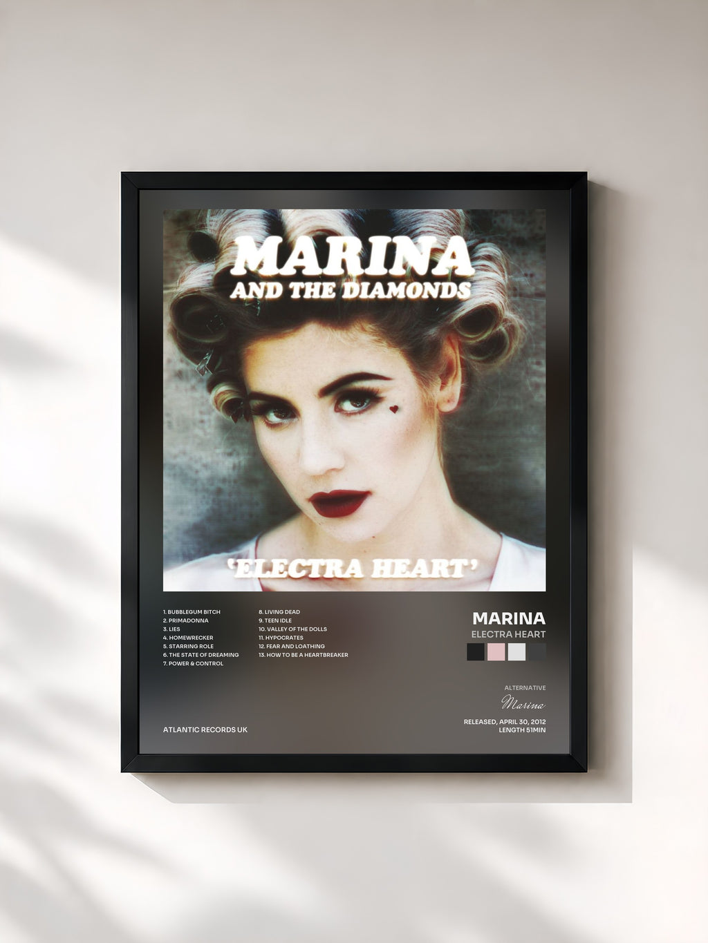 #noir Tableau de l'album Electra Heart de Marina, cadre noir, imprimé et encadré en France