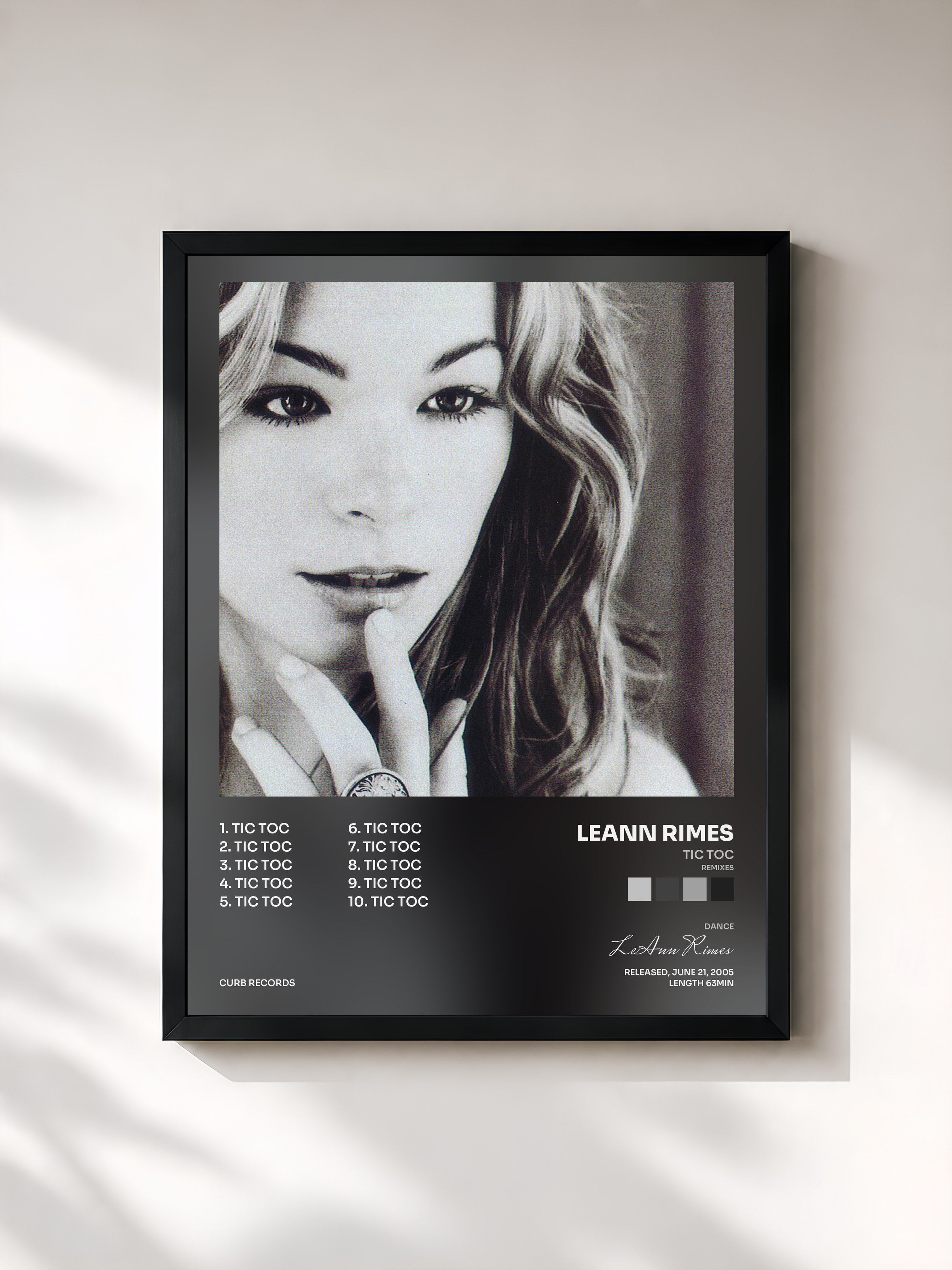 #noir Tableau de l'album Tic Toc (Remixes) de LeAnn Rimes, cadre noir, imprimé et encadré en France