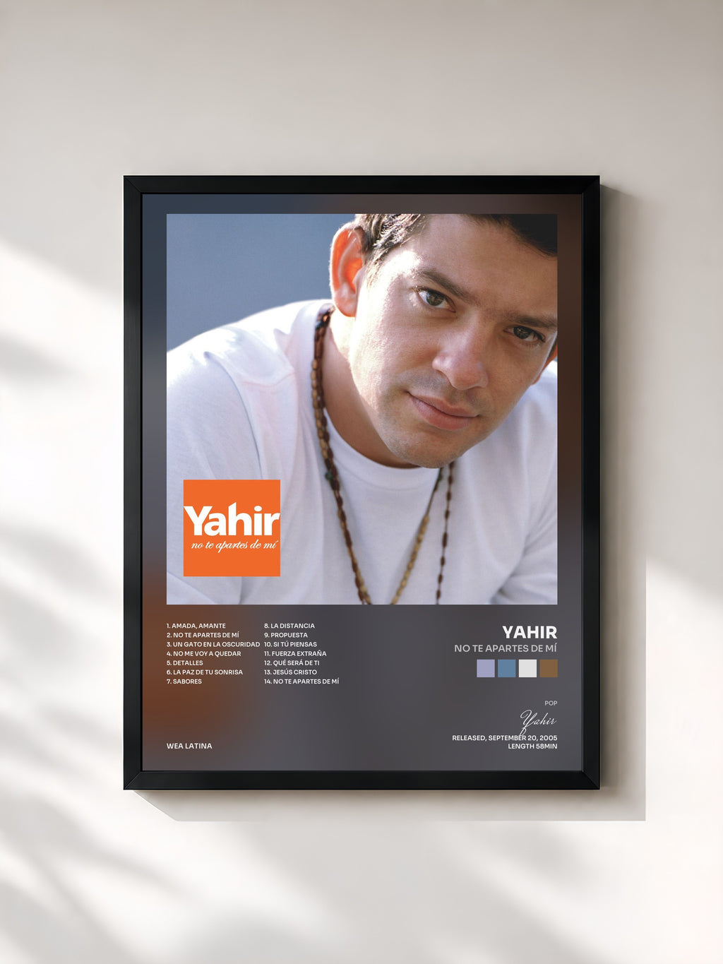 #noir Tableau de l'album No Te Apartes De Mí de Yahir, cadre noir, imprimé et encadré en France