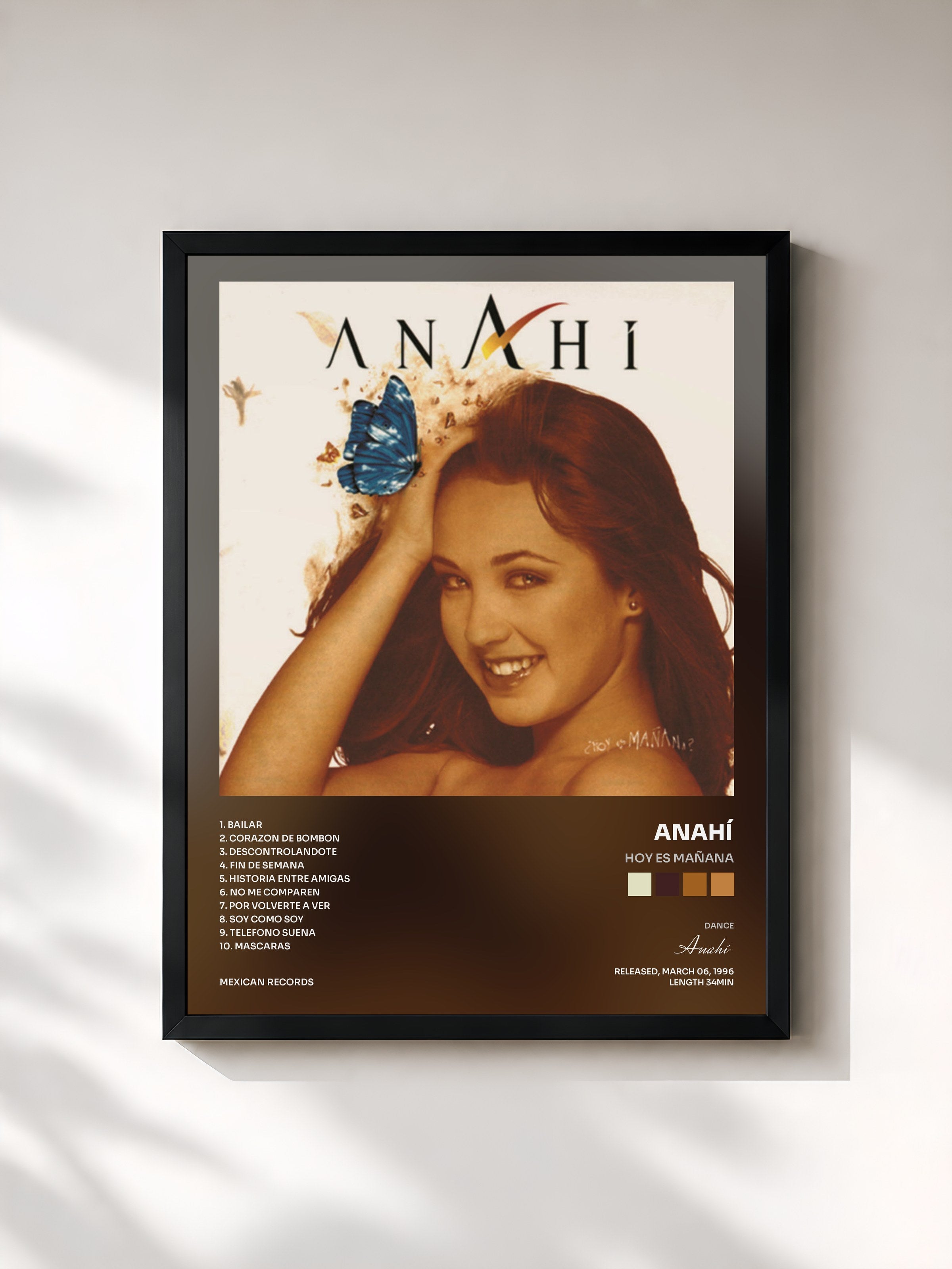 #noir Tableau de l'album Hoy Es Mañana de Anahí, cadre noir, imprimé et encadré en France