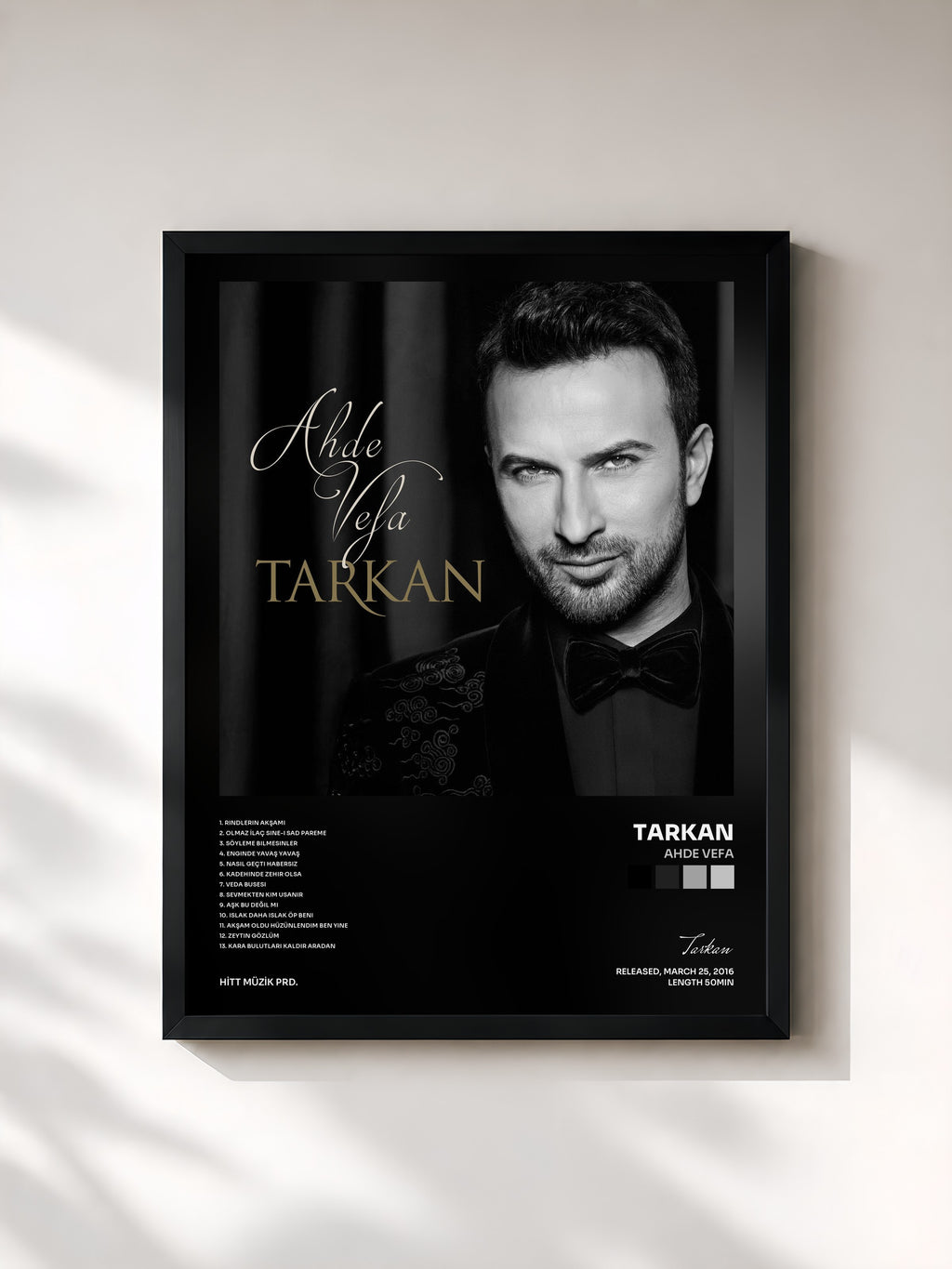 #noir Tableau de l'album Ahde Vefa de Tarkan, cadre noir, imprimé et encadré en France