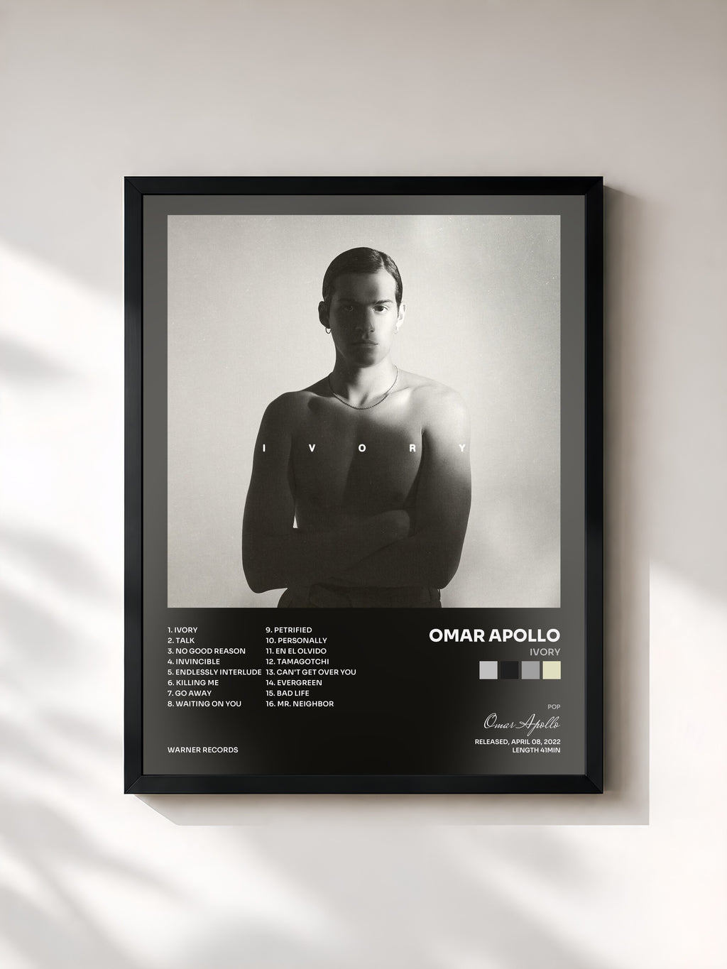#noir Tableau de l'album Ivory de Omar Apollo, cadre noir, imprimé et encadré en France