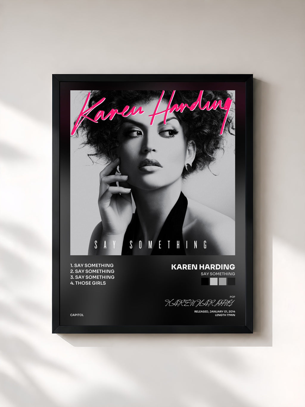#noir Tableau de l'album Say Something de KAREN HARDING, cadre noir, imprimé et encadré en France