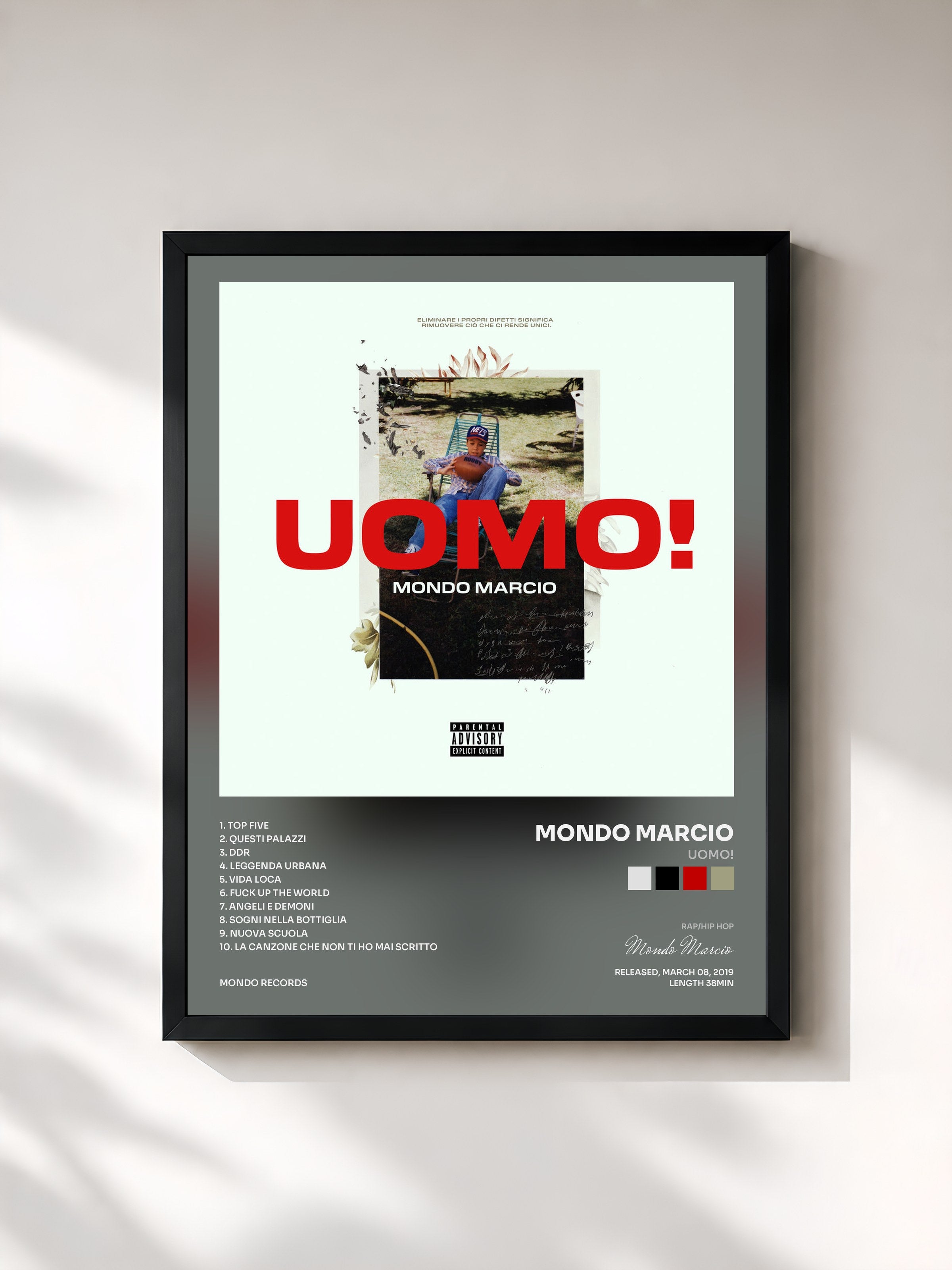#noir Tableau de l'album UOMO! de Mondo Marcio, cadre noir, imprimé et encadré en France