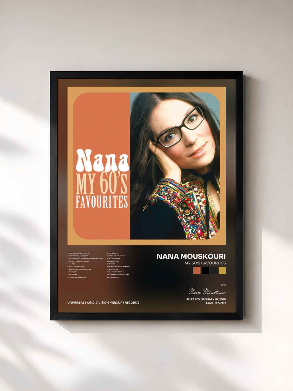 #noir Tableau de l'album My 60's Favourites de Nana Mouskouri, cadre noir, imprimé et encadré en France