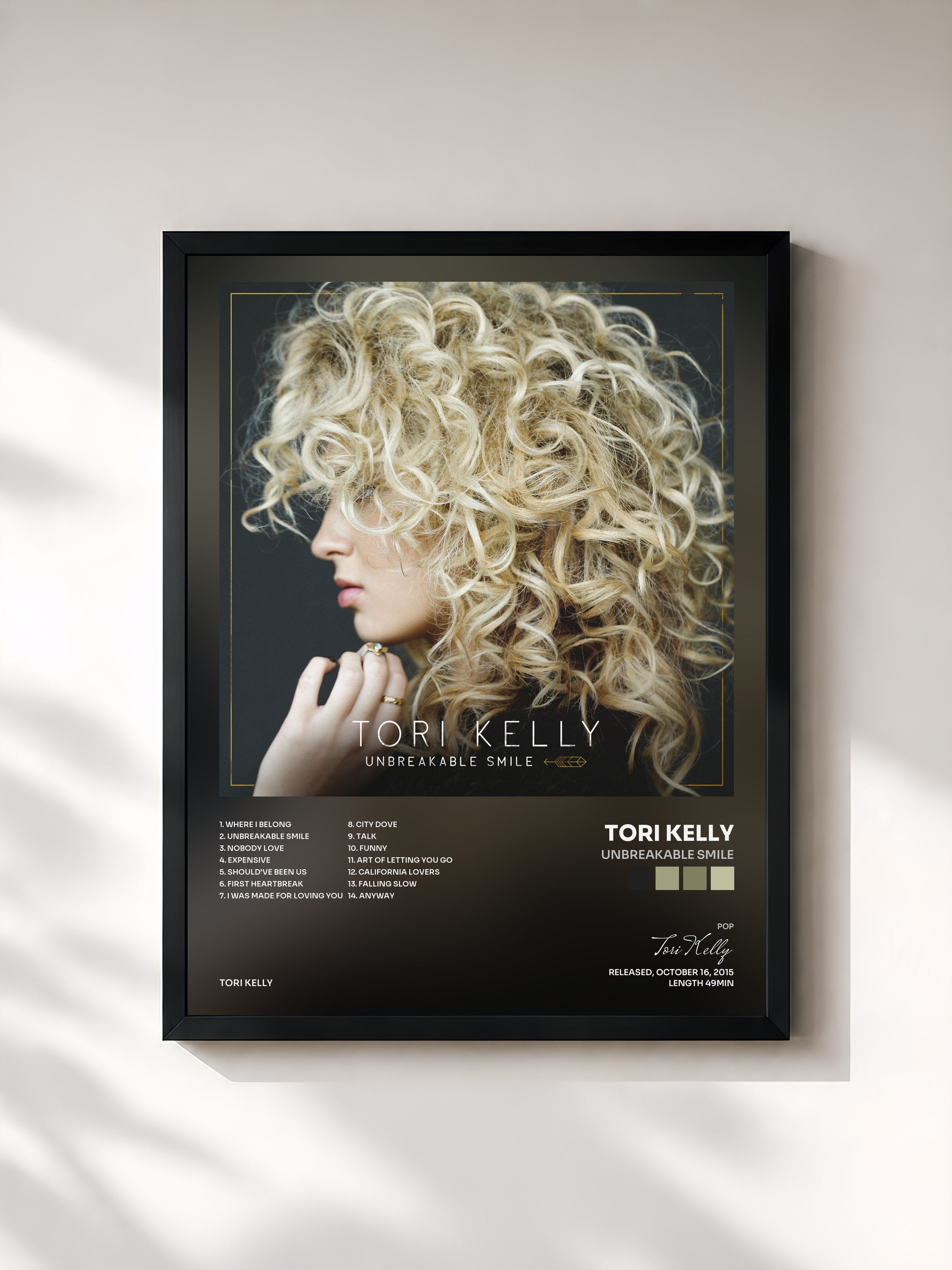 #noir Tableau de l'album Unbreakable Smile de Tori Kelly, cadre noir, imprimé et encadré en France