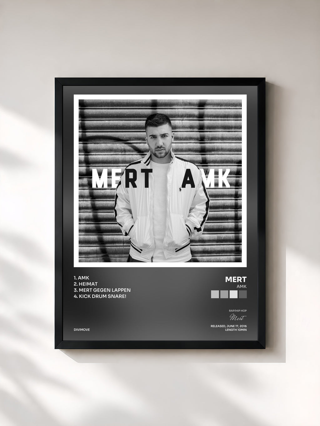 #noir Tableau de l'album AMK de Mert, cadre noir, imprimé et encadré en France