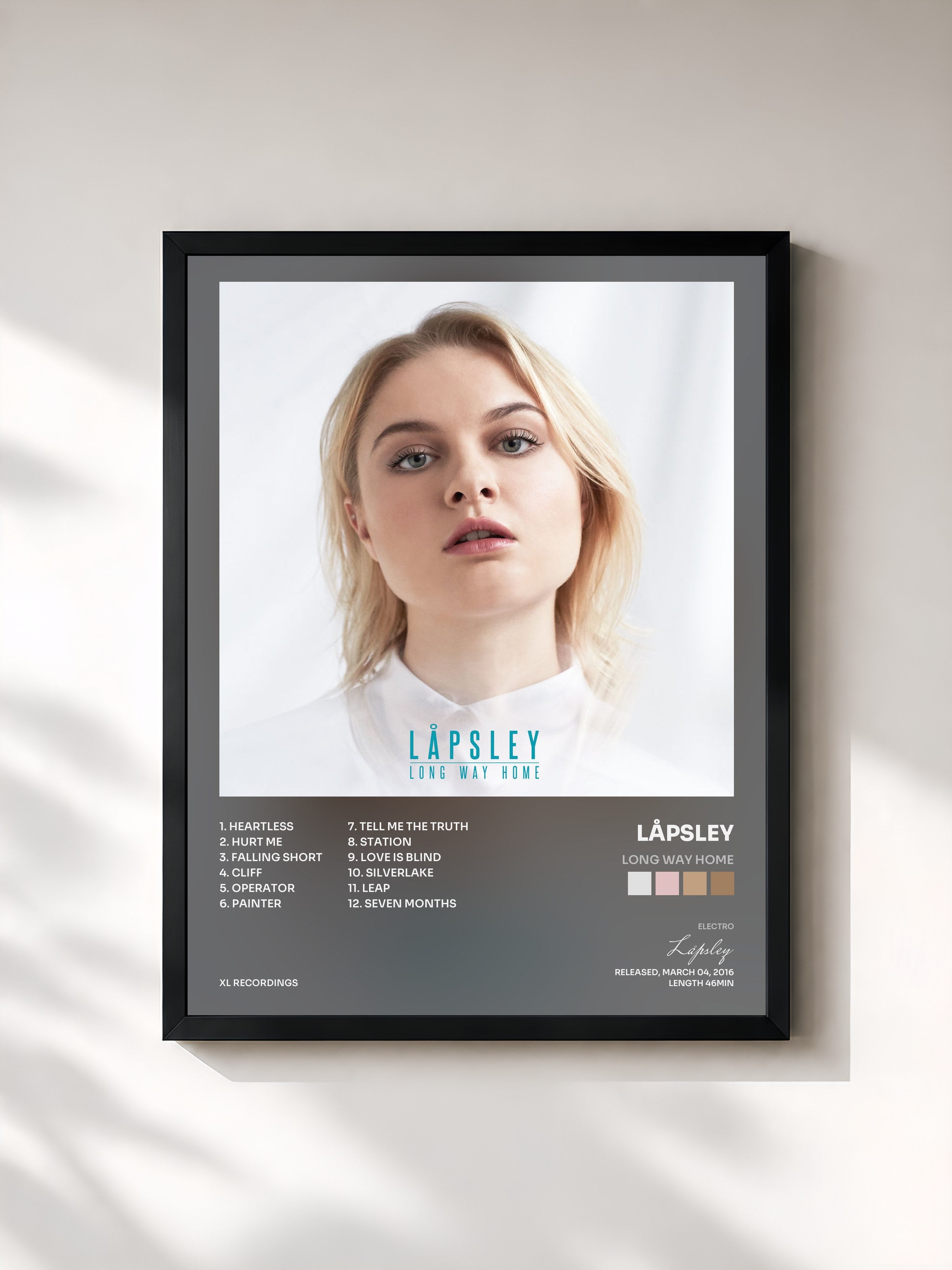 #noir Tableau de l'album Long Way Home de Låpsley, cadre noir, imprimé et encadré en France