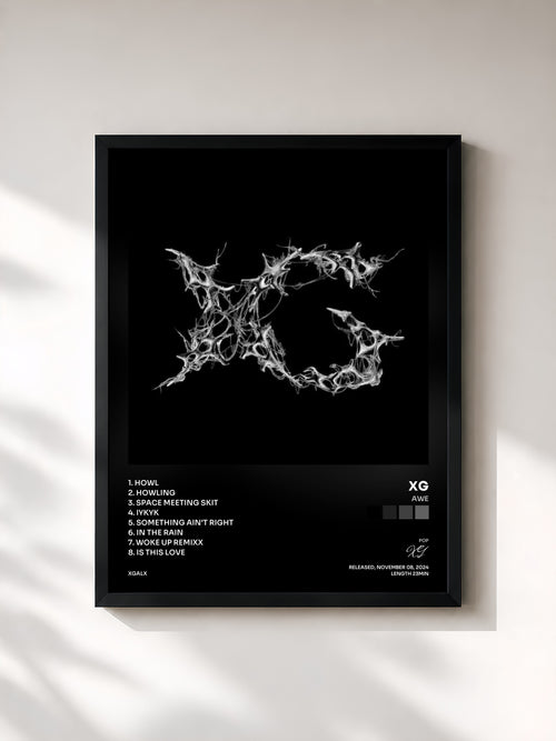 XG · AWE — Affiche encadrée