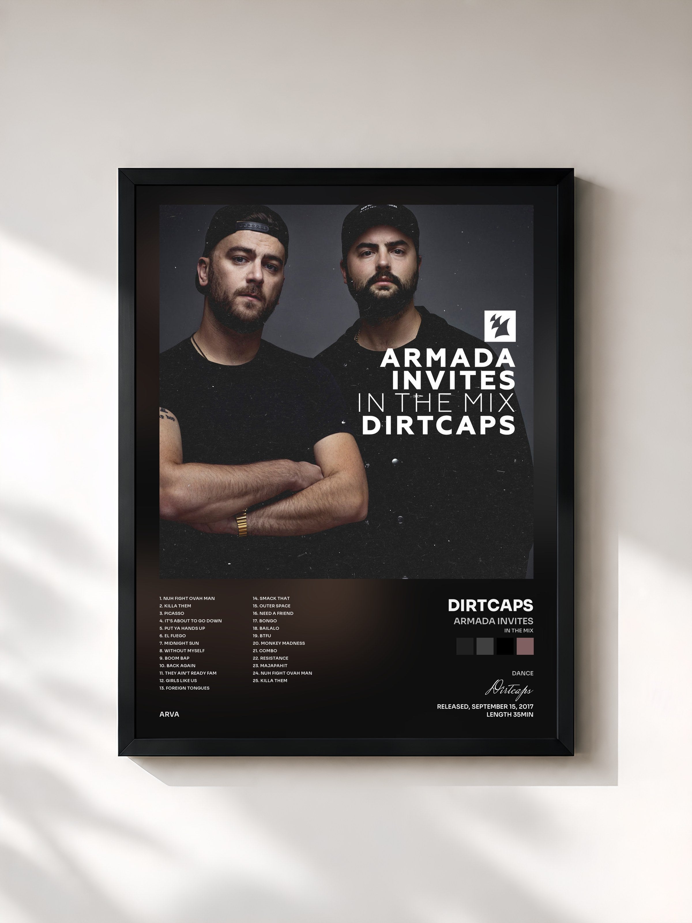 #noir Tableau de l'album Armada Invites (In The Mix): Dirtcaps de Dirtcaps, cadre noir, imprimé et encadré en France
