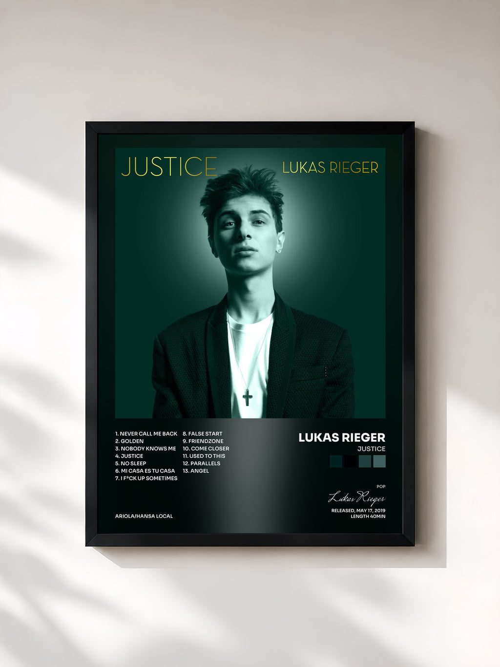 #noir Tableau de l'album Justice de Lukas Rieger, cadre noir, imprimé et encadré en France