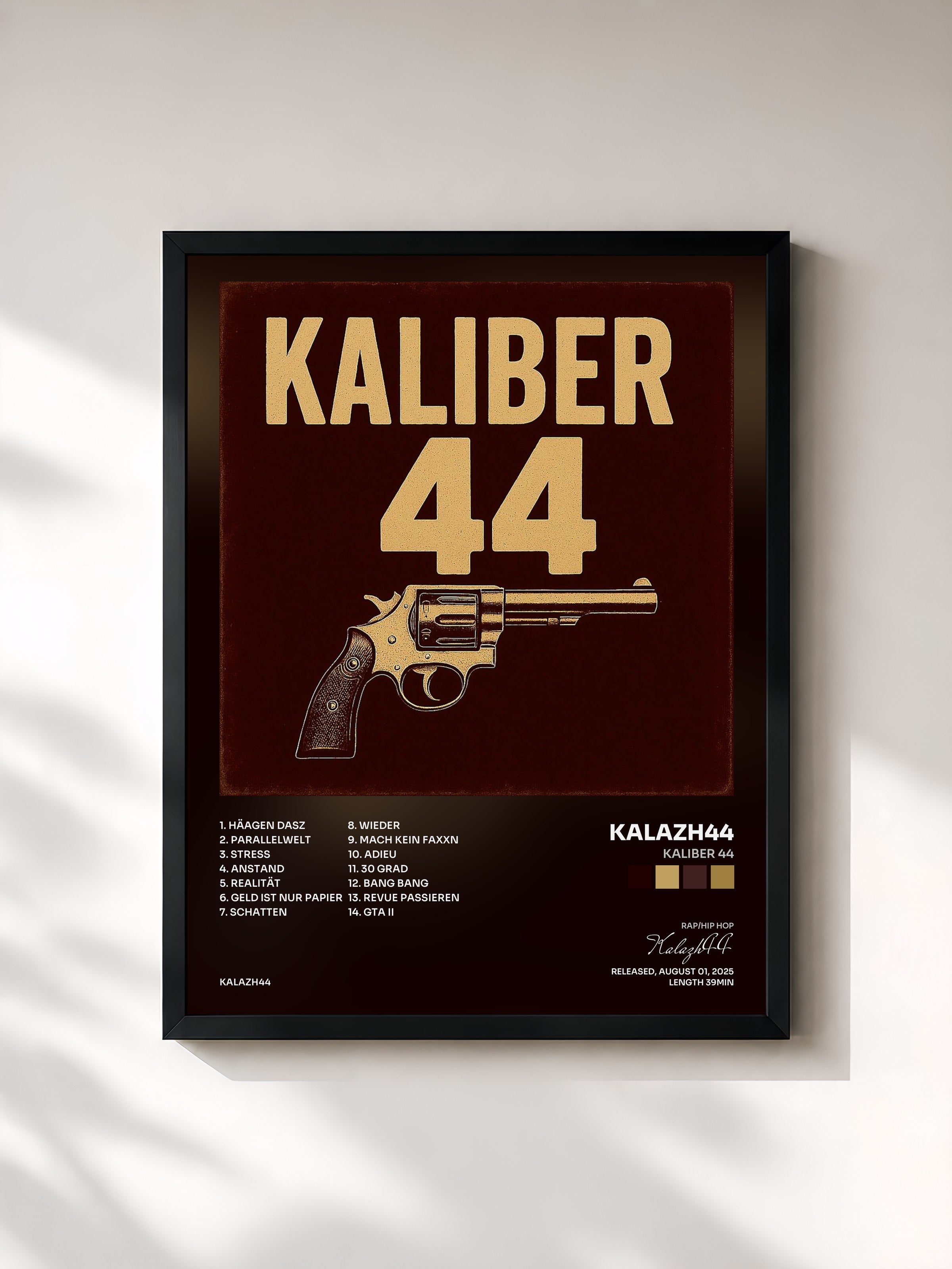 #noir Tableau de l'album Kaliber 44 de Kalazh44, cadre noir, imprimé et encadré en France
