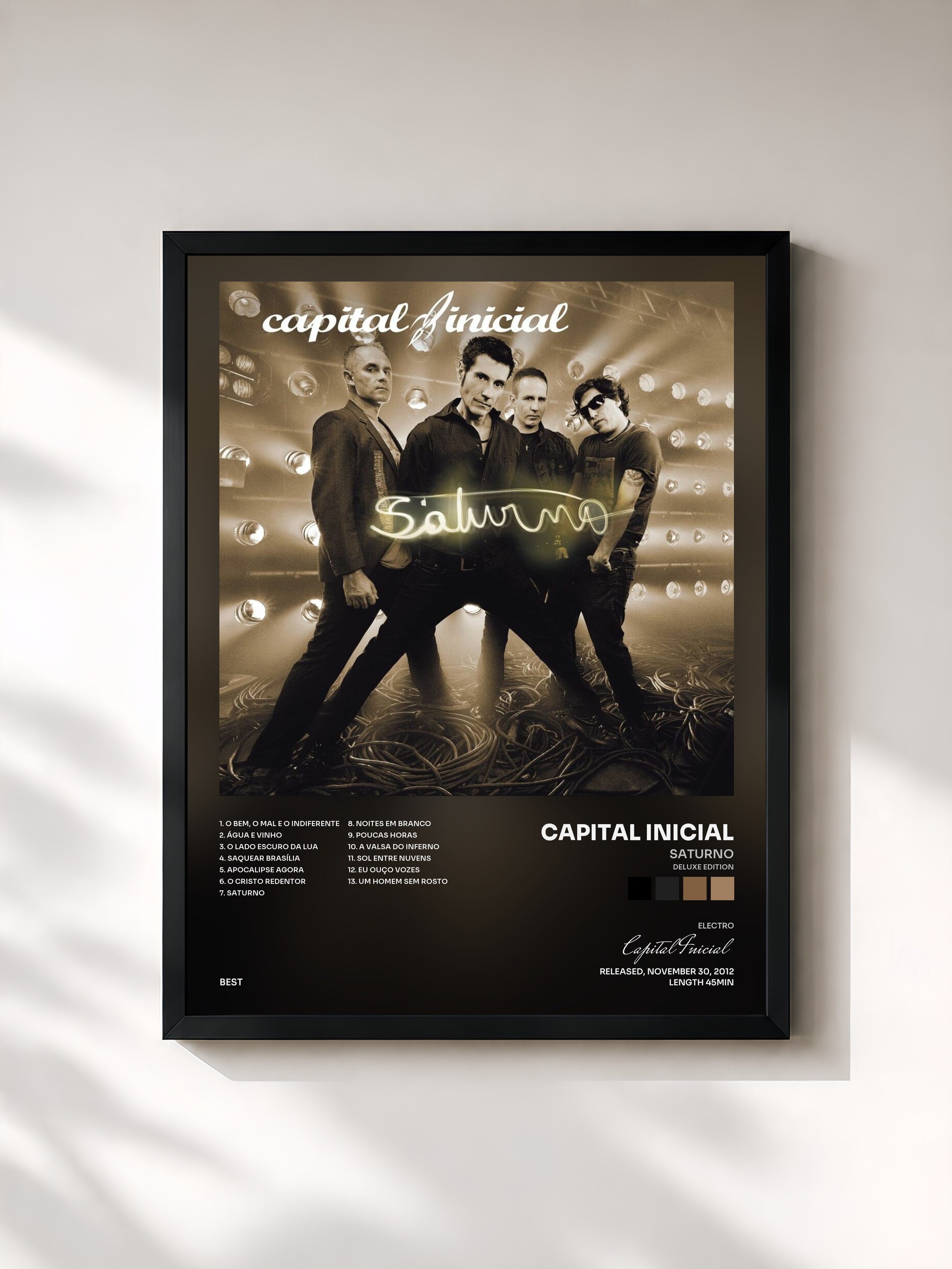 #noir Tableau de l'album Saturno (Deluxe Edition) de Capital Inicial, cadre noir, imprimé et encadré en France