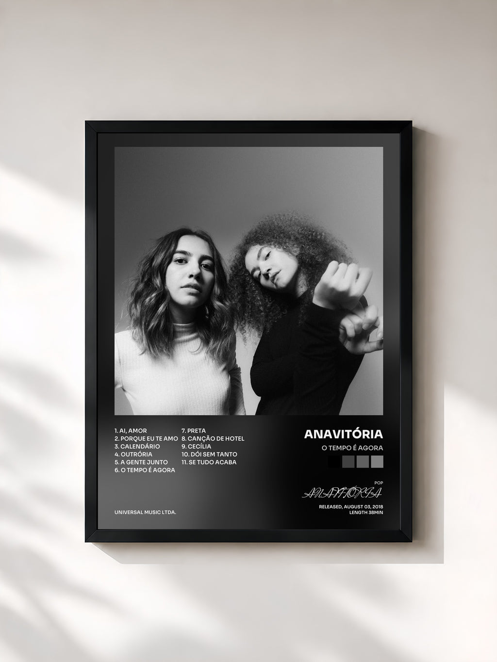 #noir Tableau de l'album O Tempo É Agora de ANAVITÓRIA, cadre noir, imprimé et encadré en France